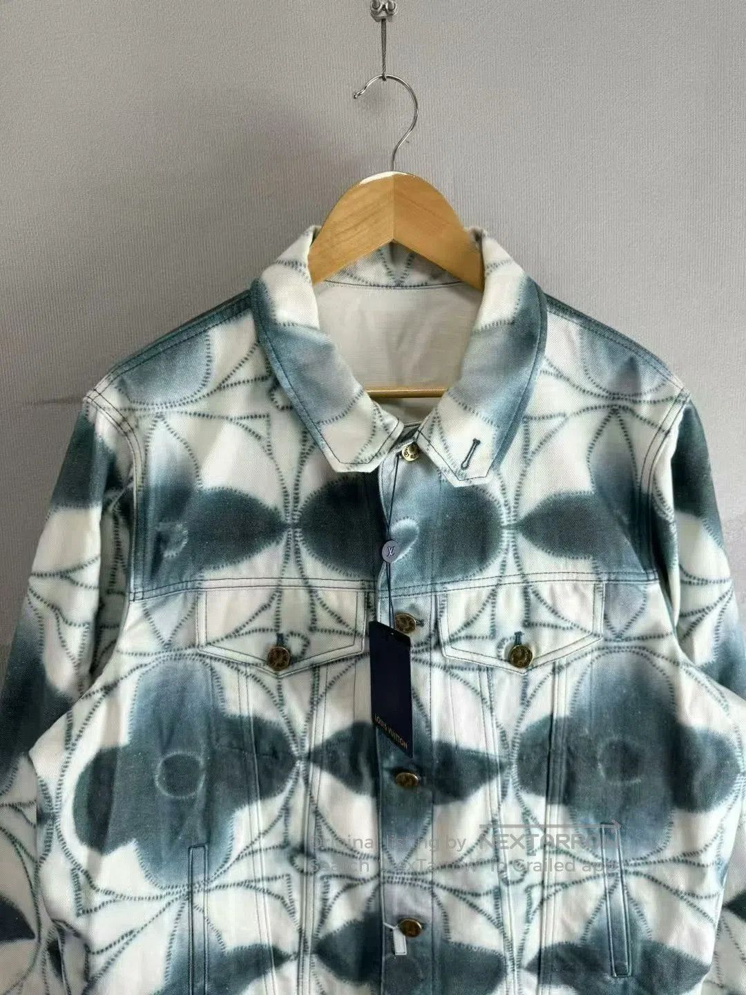 Louis Vuitton louis vuitton blue and white denim jacket. Size US XXL / EU 58 / 5 - 2 Thumbnail