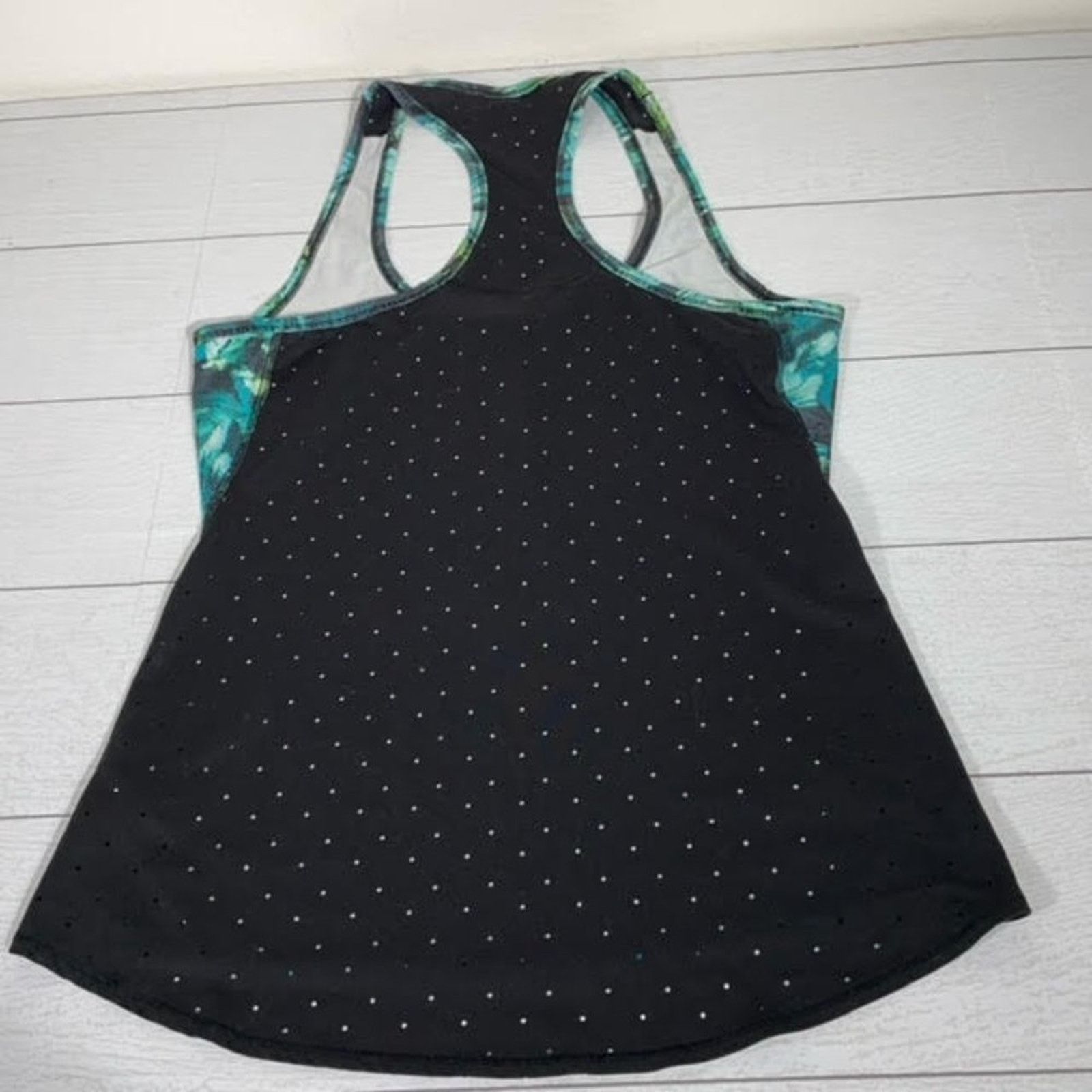 Other Athleta Print Racerback Tank Green and Black XS Size XS / US 0-2 / IT 36-38 - 8 Thumbnail