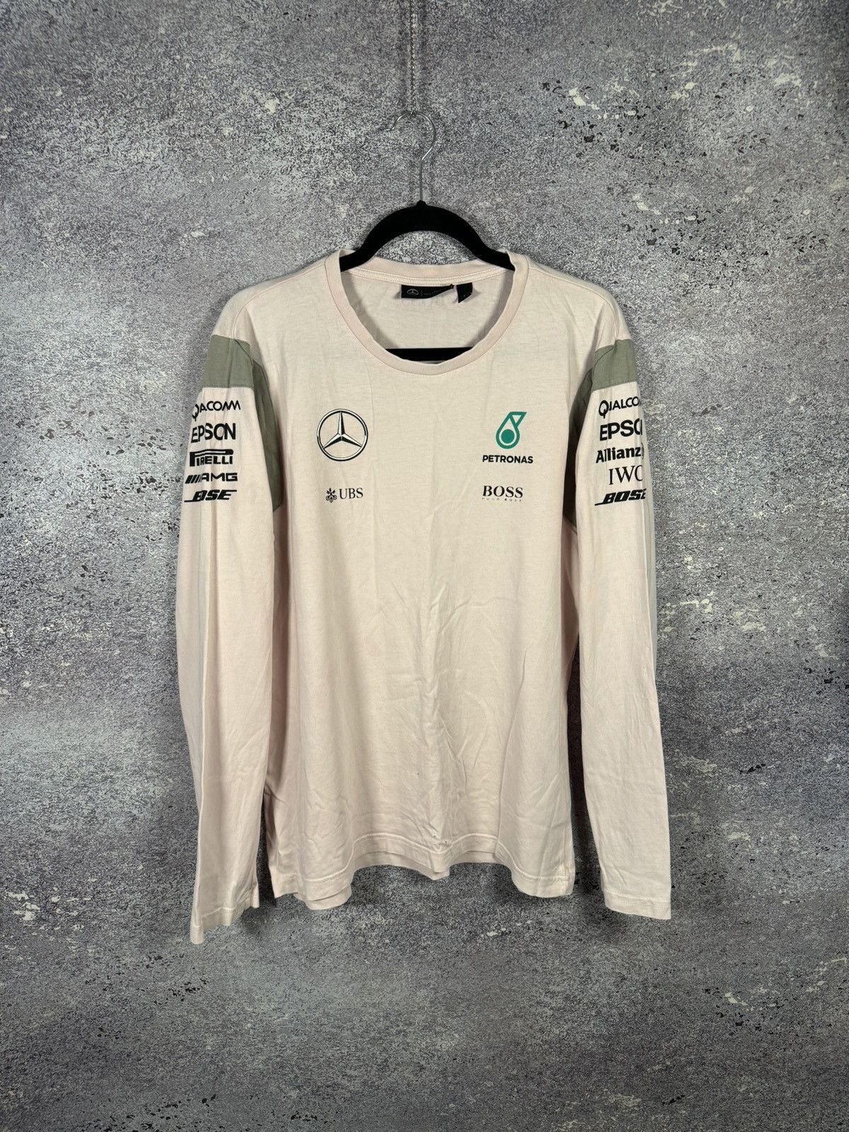 Formula 1 × Hugo Boss × Mercedes-Benz Petronas Mercedes-Benz Formula 1 Team Long Sleeve Large Size US L / EU 52-54 / 3 - 1 Thumbnail