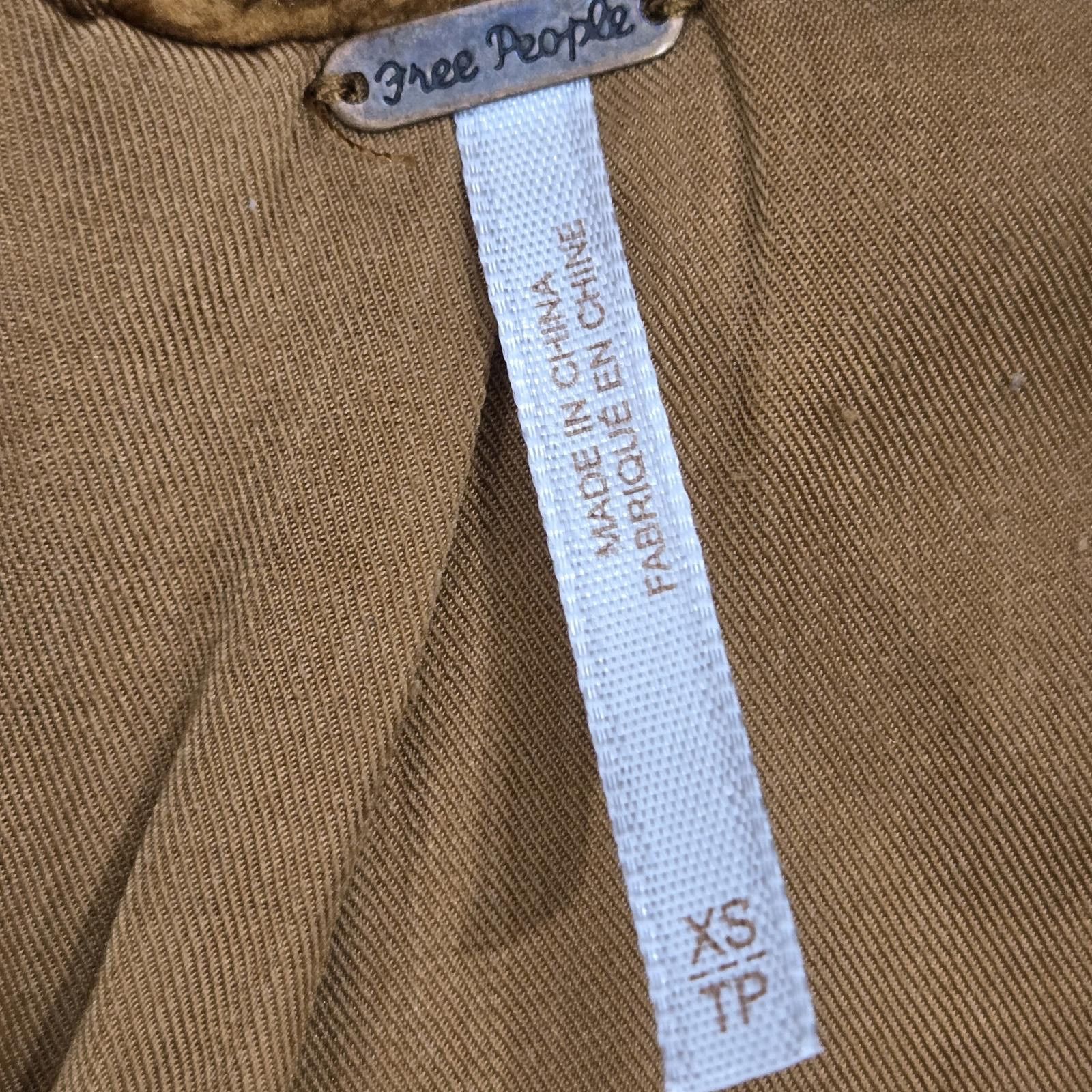 Free People Free People Brown Double-Breasted Sherpa Womens Coat Size XS Size XS / US 0-2 / IT 36-38 - 8 Thumbnail