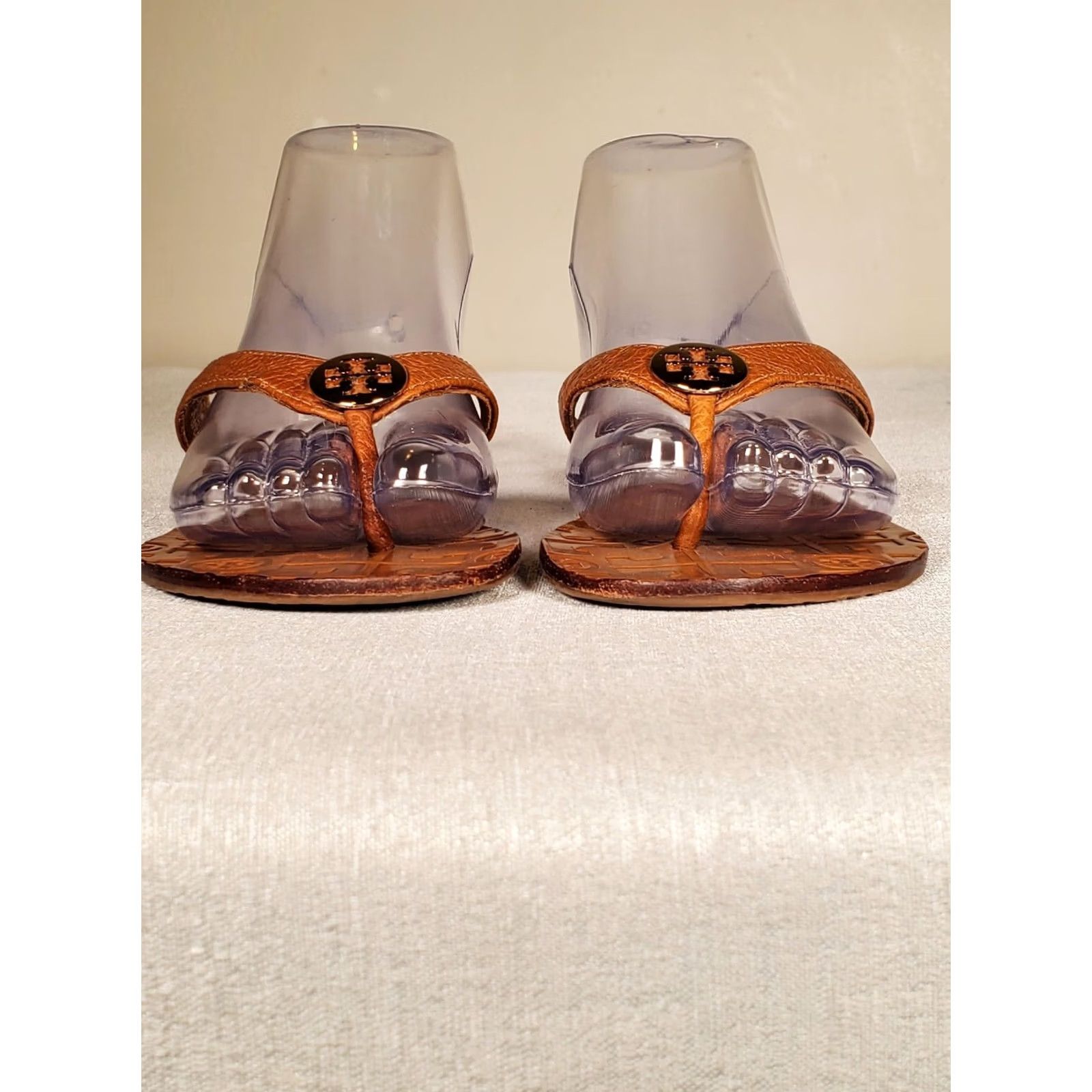 Tory Burch TORY BURCH Thora Caramel Brown Pebbled Leather Gold Logo Flip Flop Sandals Women's US 6 M Leather Sandal Thong Size US 6 / IT 36 - 6 Thumbnail