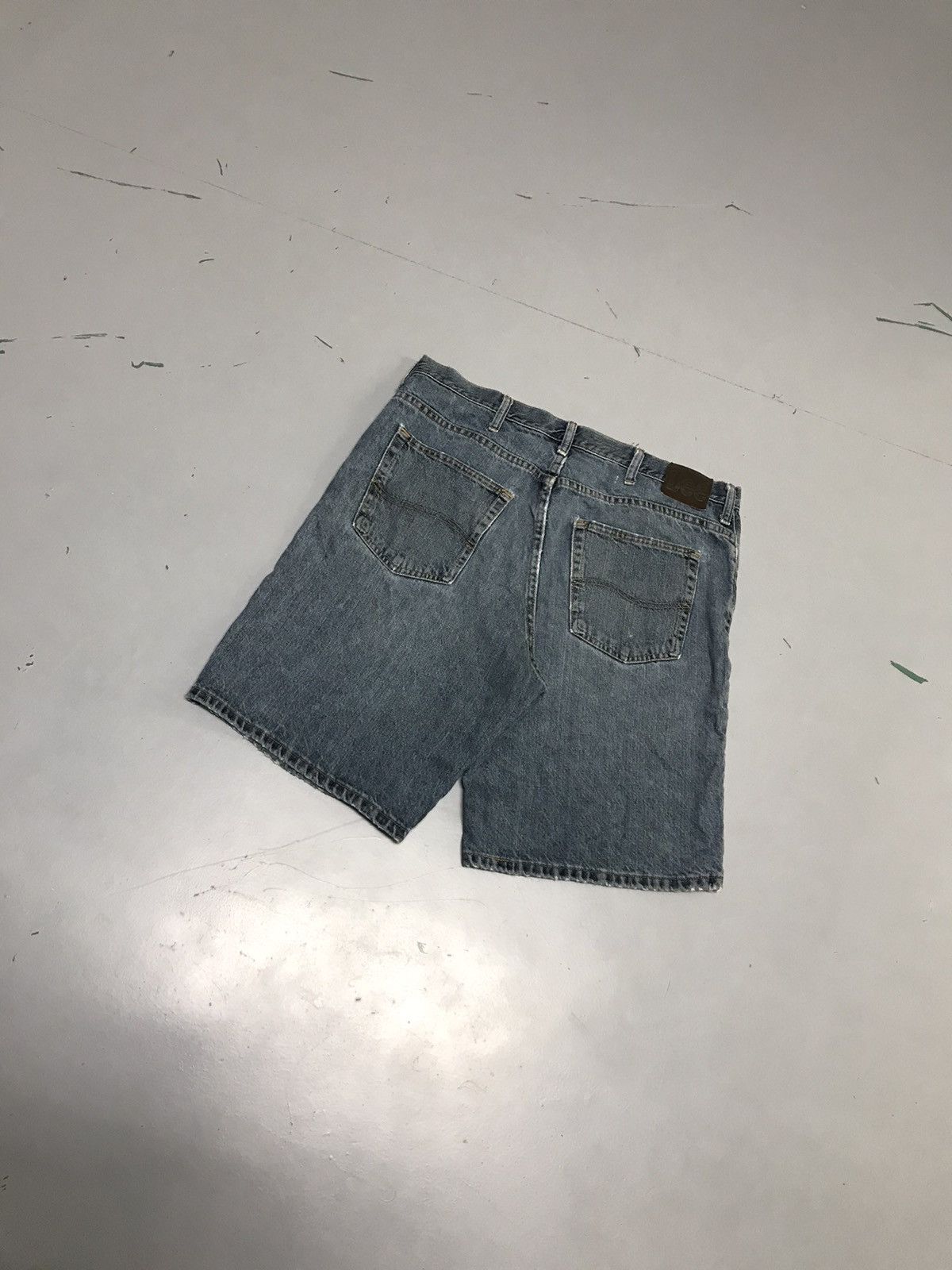 Lee Vintage lee distressed jort Size US 38 / EU 54 - 7 Thumbnail