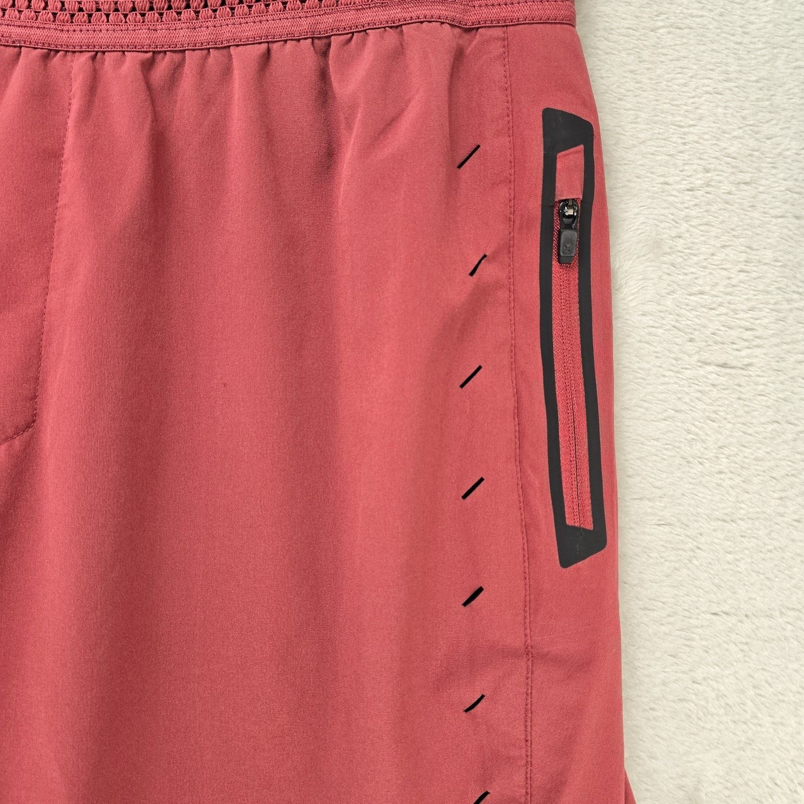 Ten Thousand Ten Thousand Shorts Session Short Mens Large Red 5" Inseam Size US 30 / EU 46 - 2 Thumbnail