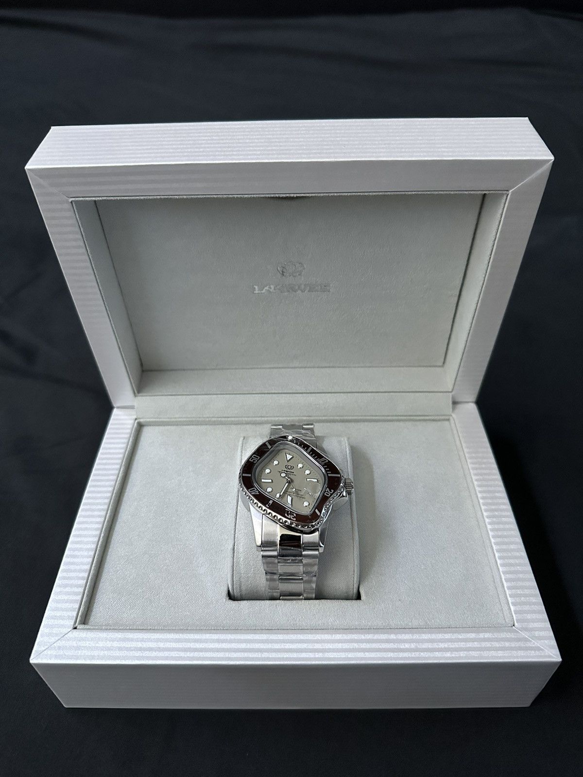 Kith × LAARVEE Laarvee x Kith exclusive watch Brown bezel/Cream dial Size ONE SIZE - 9 Thumbnail