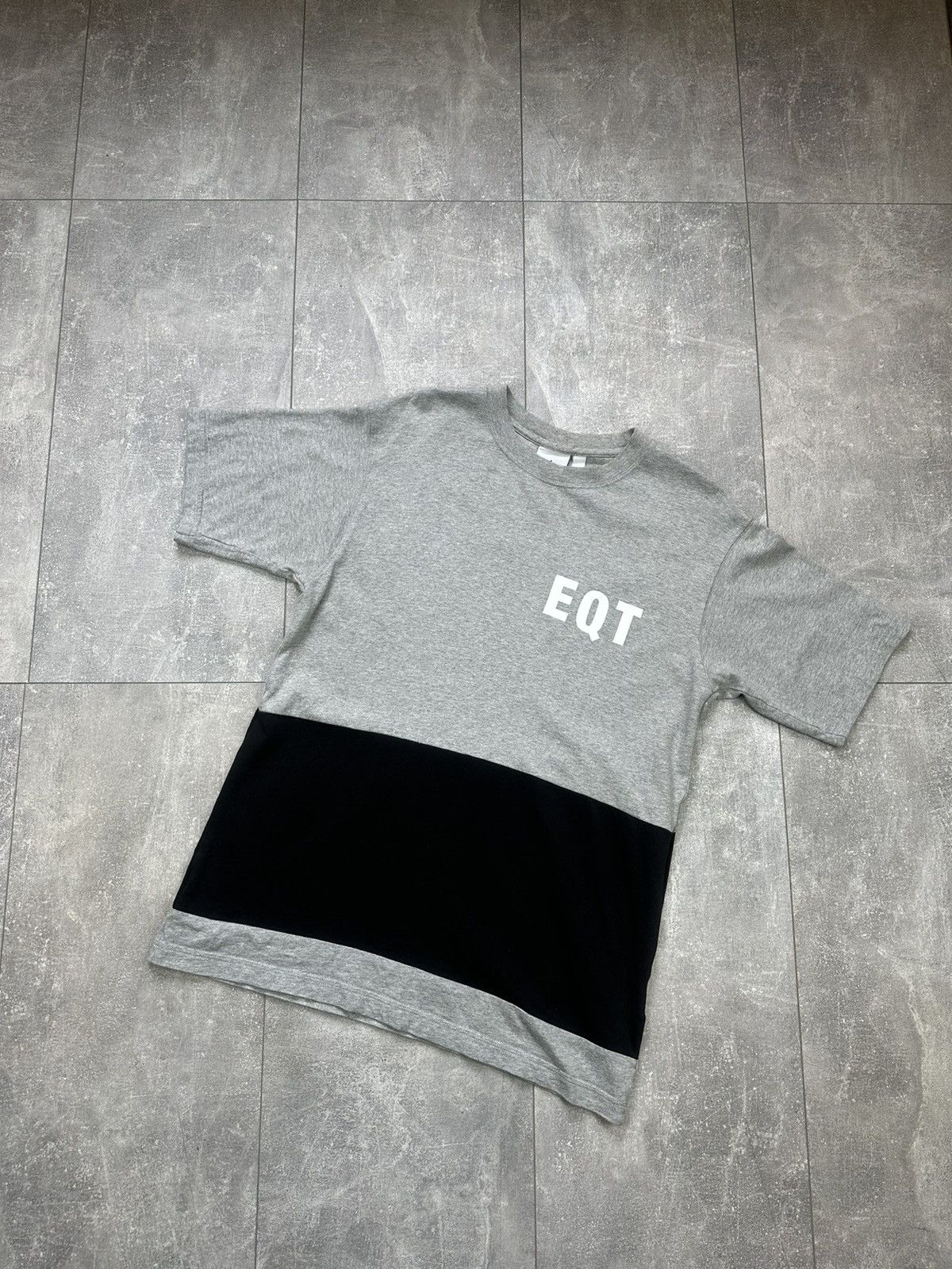 Equipment Adidas Equipment 93 Vintage Grey Tee Size US M / EU 48-50 / 2 - 3 Thumbnail