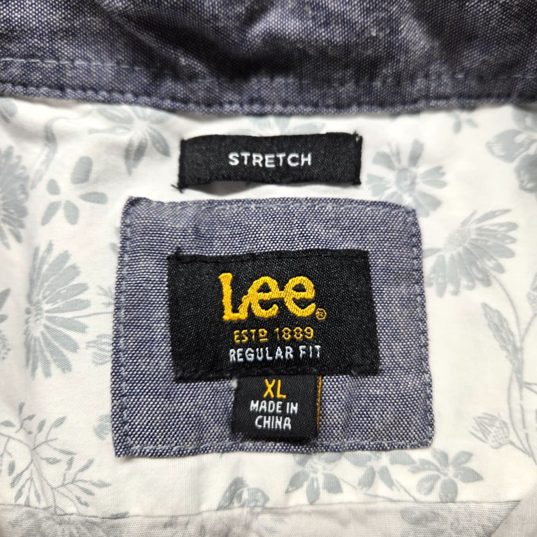Lee Lee Shirt Mens XL Gray Floral Button-Up Short Sleeve Hawaiian style, Flower, 90s? Size US XL / EU 56 / 4 - 3 Thumbnail