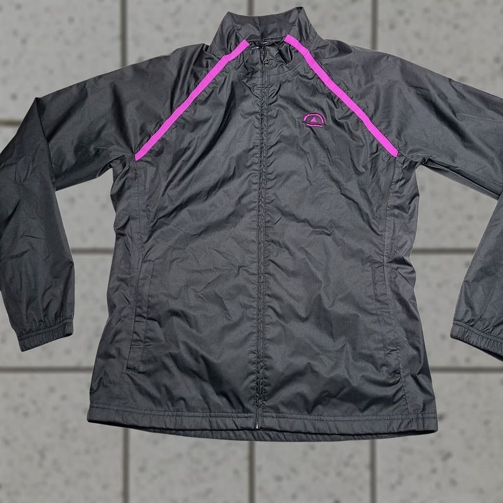 Adidas adidas Women’s Climacool Golf Full-Zip Windbreaker Jacket Black Magenta Lightweight Medium Wind Resistant Breathable Three Stripes Shirt/Sport Size M / US 6-8 / IT 42-44 - 1 Thumbnail