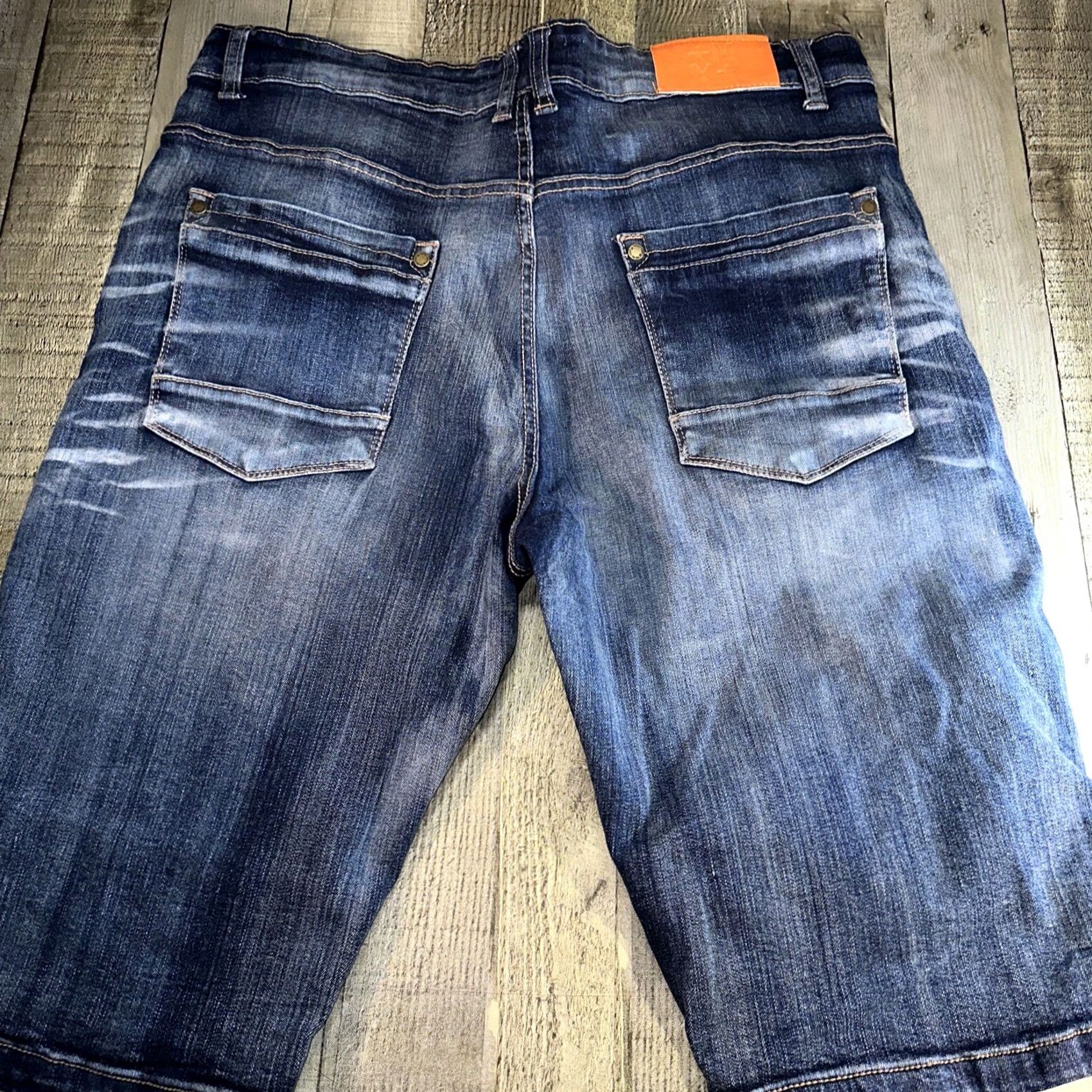 MILLY VINTAGE Men’s Twenty Bermuda Shorts 34 Blue Jeans Two Mill Twenty Bermuda Mens 34 Blue Shirt? Size US 34 / EU 50 - 5 Thumbnail