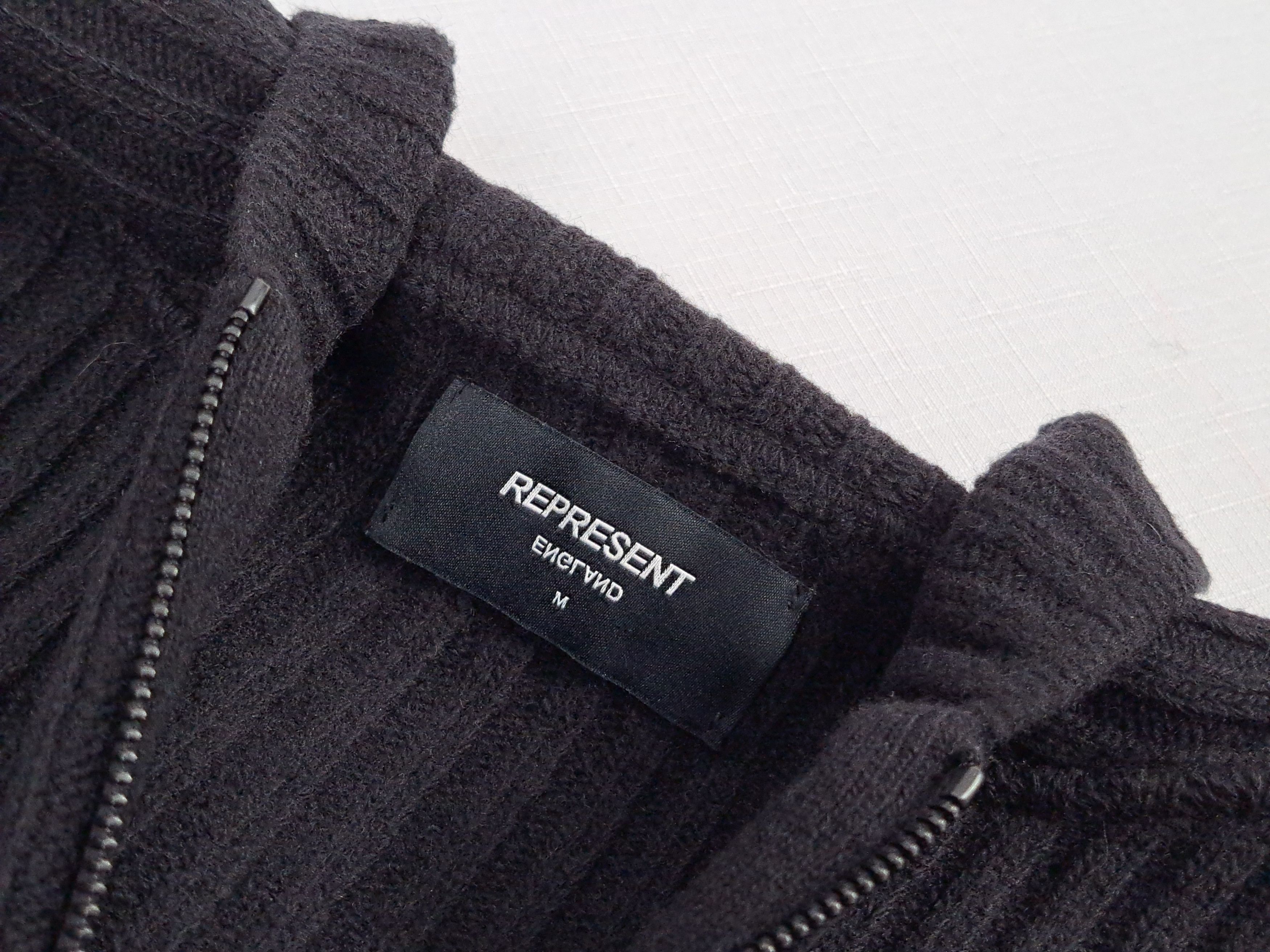Represent Clo. Represent oversized wool/cashmere zip hoodie. Size M Size US M / EU 48-50 / 2 - 9 Thumbnail
