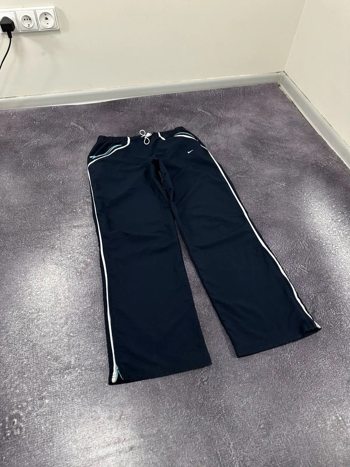 Nike × Vintage Vintage Nike Y2K Women's Retro Hype Baggy Track Pants Size 32" / US 10 / IT 46 - 3 Thumbnail