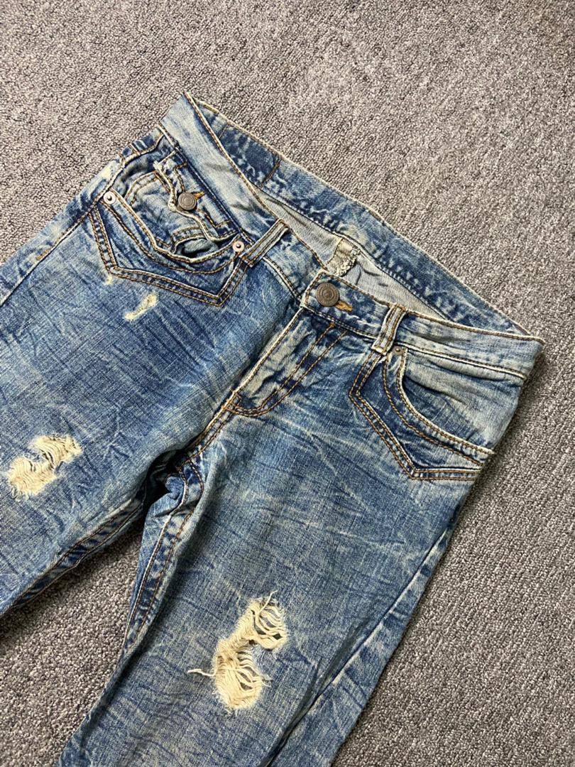 Japanese Brand Rattle Trap Brand Distressed Denim Ripped Jeans (205) Size US 33 - 11 Thumbnail