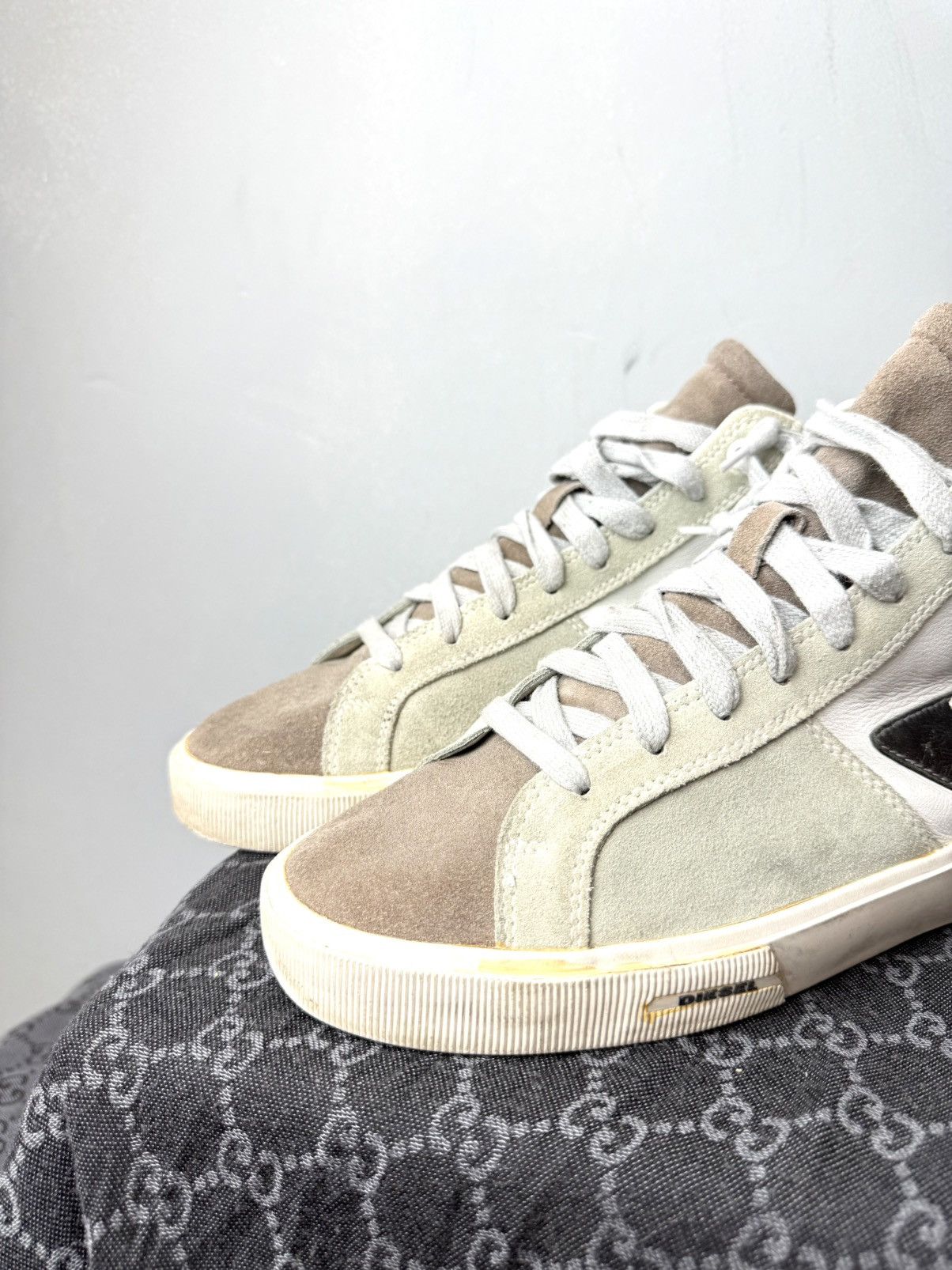 Diesel Vintage Diesel High Top Design Suede Sneakers Size US 8 / EU 41 - 2 Thumbnail