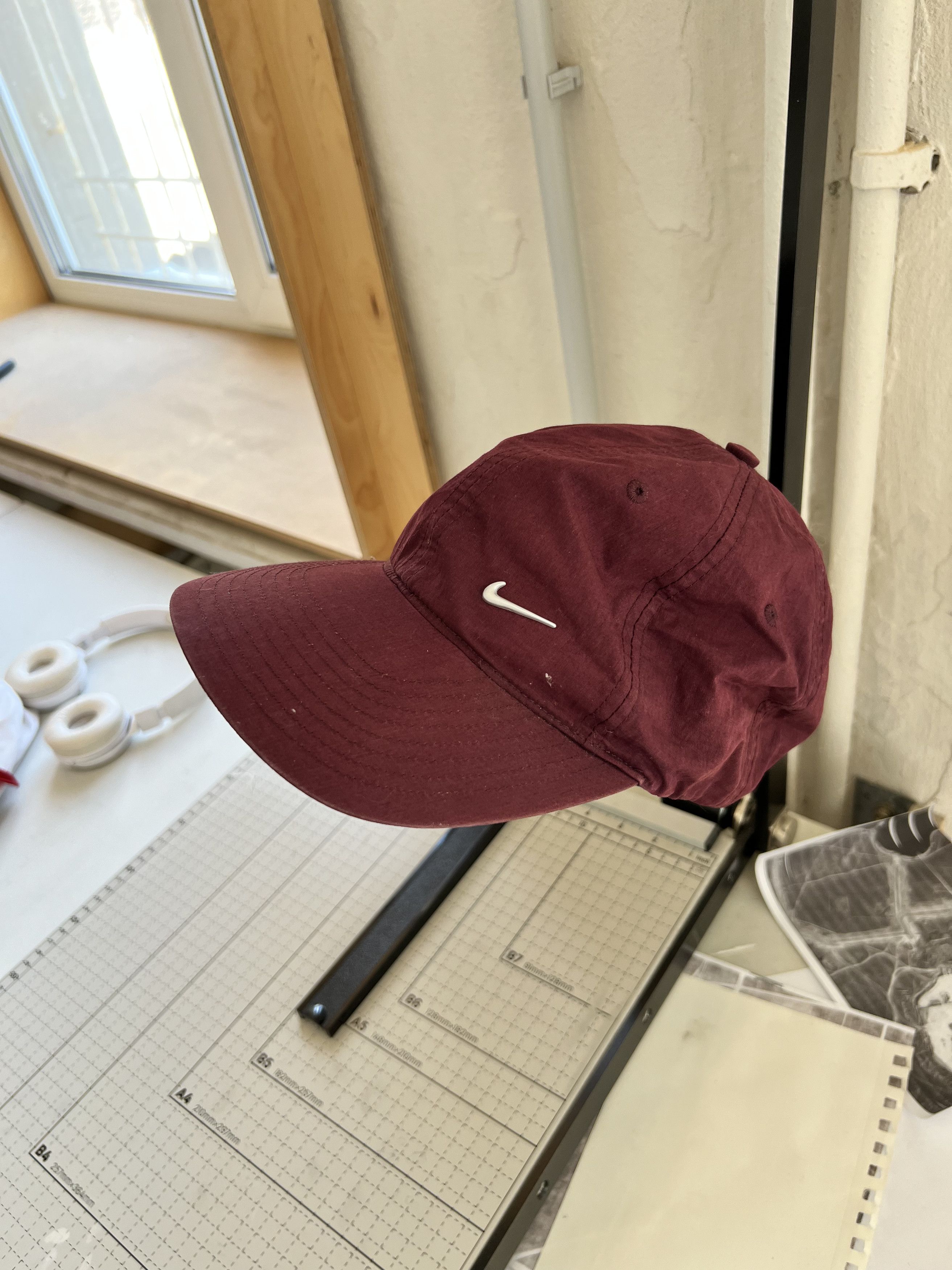 Nike Nike Metal Swoosh Vintage Cap 1990s Size ONE SIZE - 1 Thumbnail
