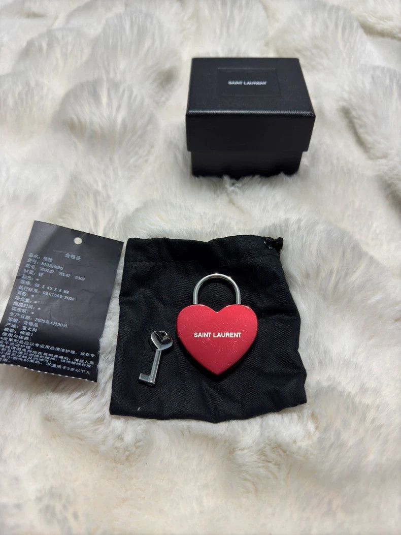 Saint Laurent Paris saint laurent Love Padlock -DMC-2508 Size ONE SIZE - 1 Thumbnail