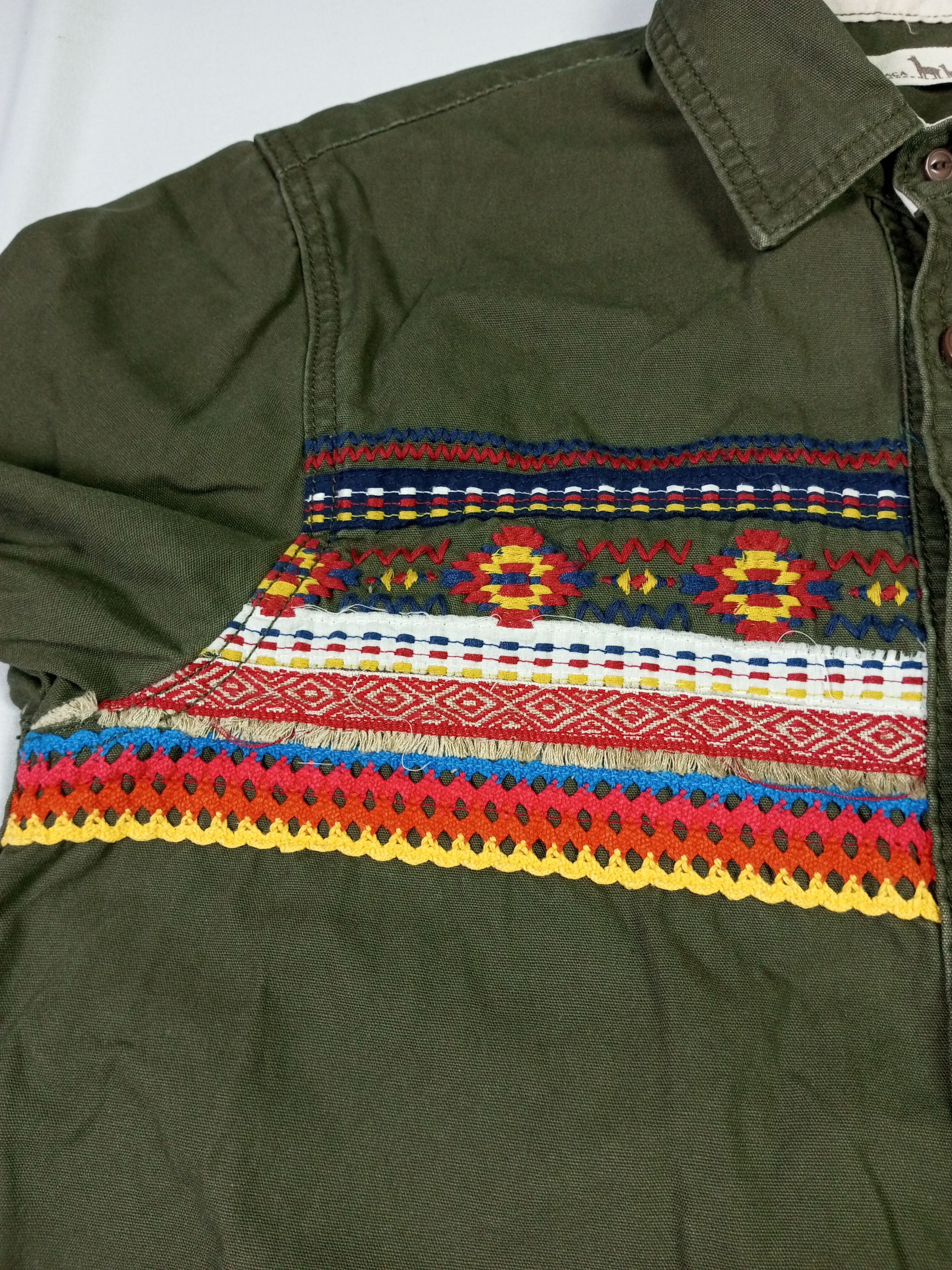 Japanese Brand TITICACA Embroidery navajo Long Sleeve Shirt Size US M / EU 48-50 / 2 - 13 Thumbnail