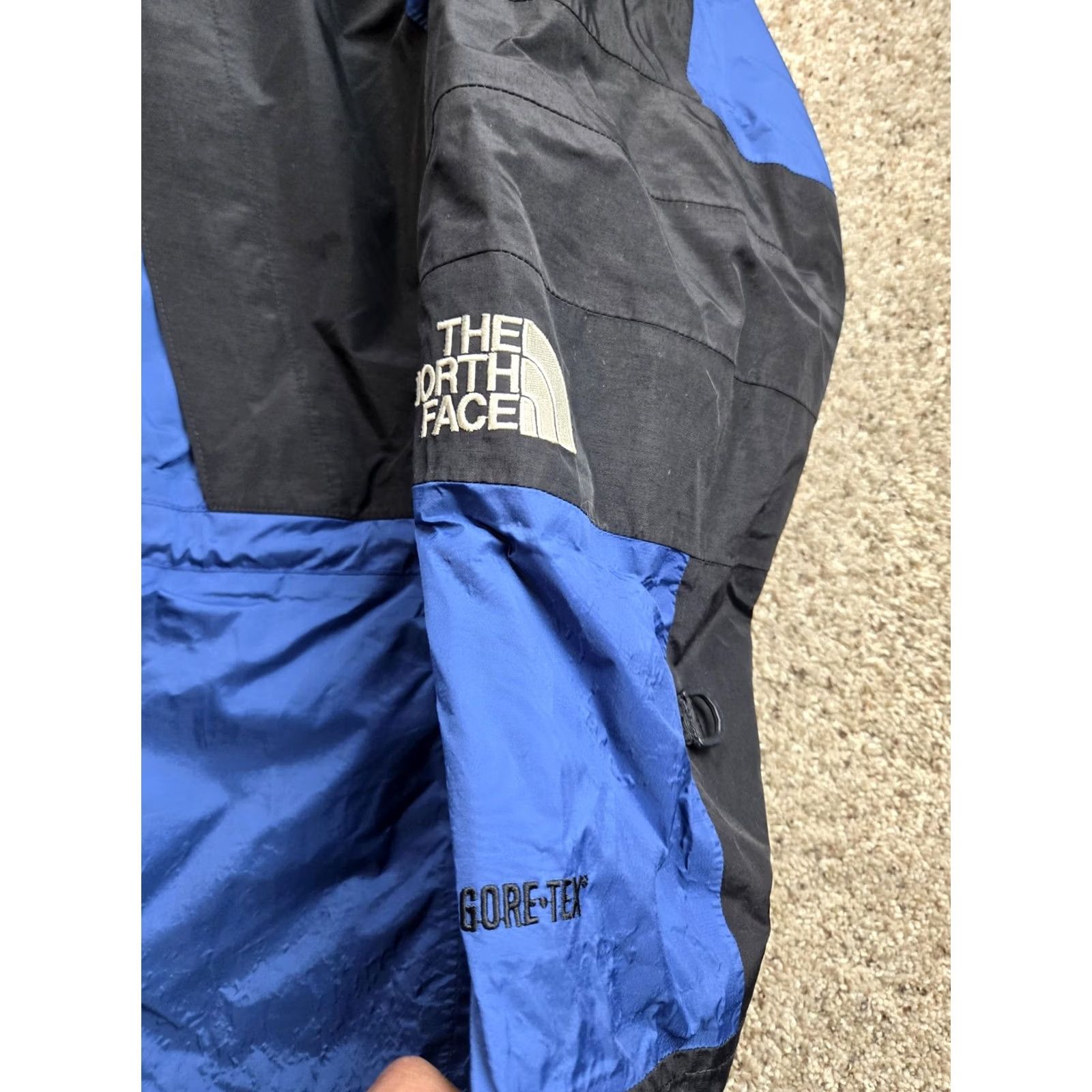 The North Face VINTAGE The North Face Mountain Light Jacket Mens XL Blue Gore-Tex Hooded Jacket Size US XL / EU 56 / 4 - 3 Thumbnail