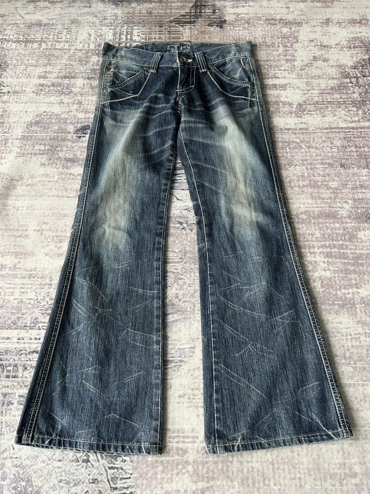 If Six Was Nine 503 Super Flared Mudwash Jeans Size 31" - 1 Thumbnail
