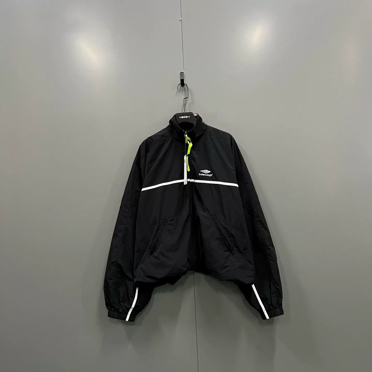 Balenciaga Balenciaga Black Embroidered Logo Jacket Size US XS / EU 42 / 0 - 1 Thumbnail