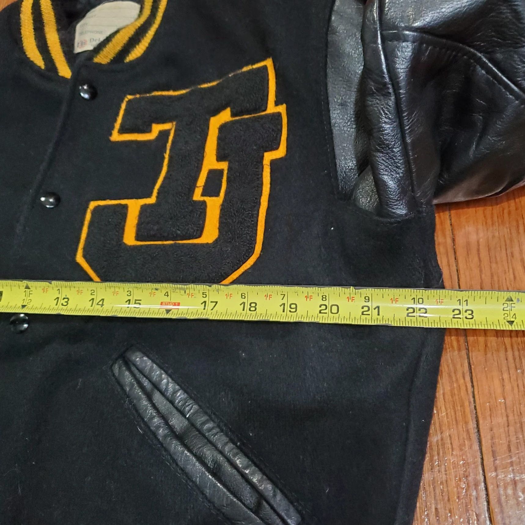 Vintage VINTAGE DeLong Jacket Mens 40 Black Varsity Leather Sleeves USA 80s Size US XXS / EU 40 - 7 Thumbnail