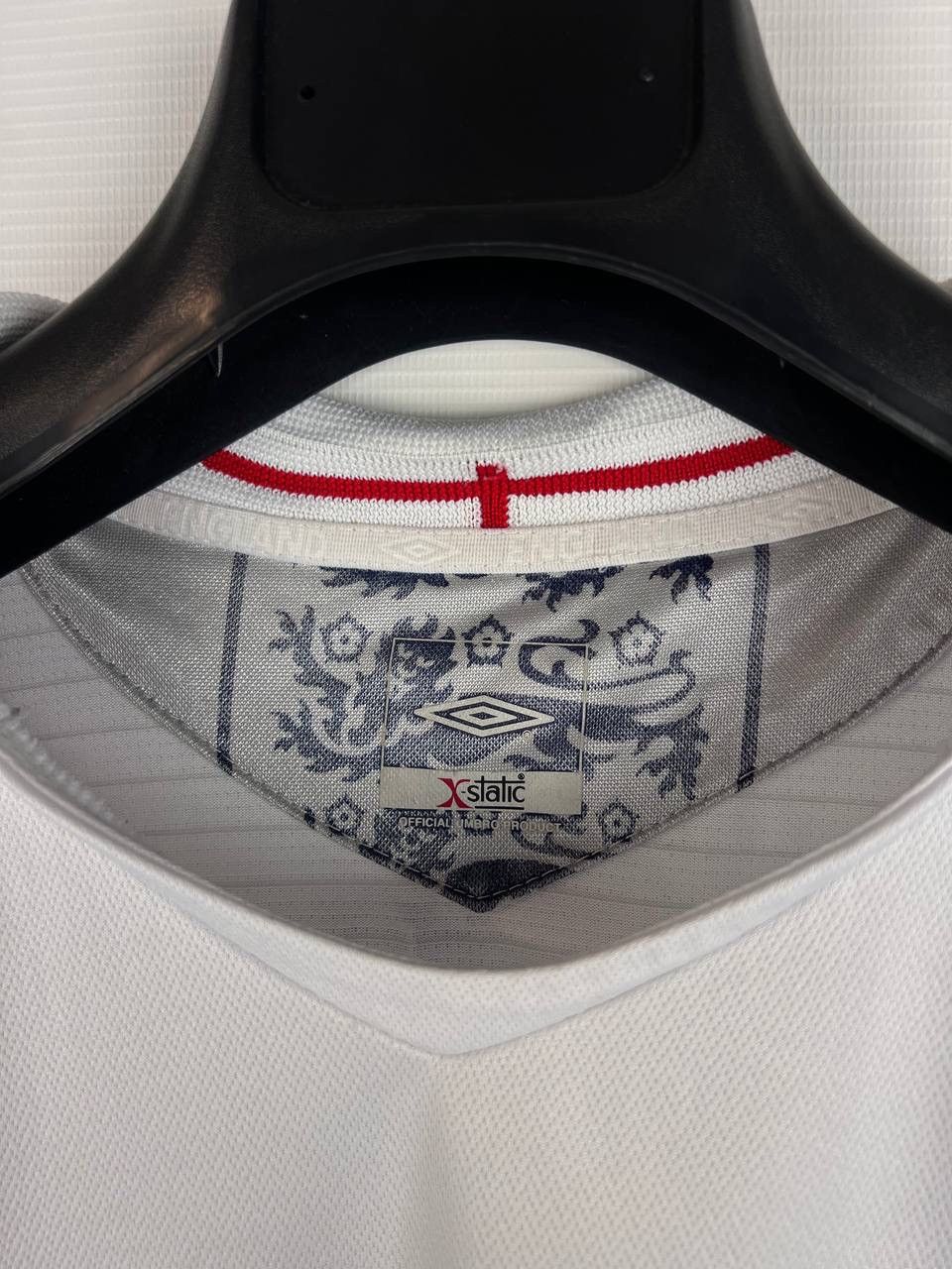 Umbro England Umbro Owen jersey size M Size US M / EU 48-50 / 2 - 5 Thumbnail