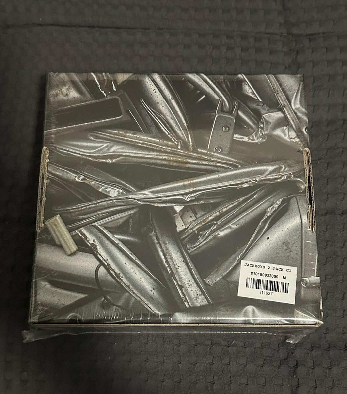 Travis Scott Travis Scott CACTUS JACK Jackboys 2 TShirt CD Box Set Medium Size US M / EU 48-50 / 2 - 4 Thumbnail