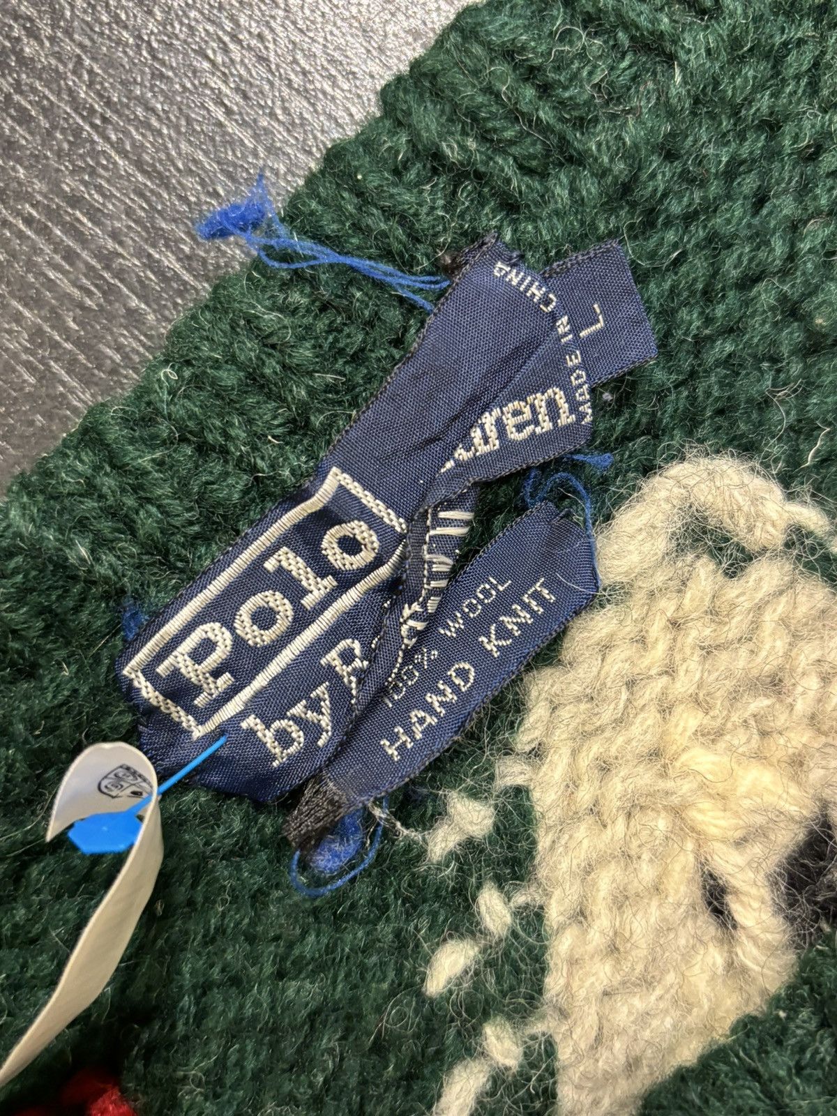 Polo Ralph Lauren Polo Ralph Lauren Hand Knit Dog Sled Sweater Size US L / EU 52-54 / 3 - 3 Thumbnail