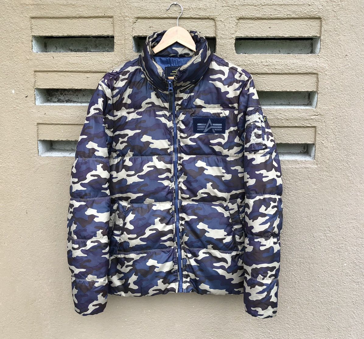 Alpha Industries Alpha Industries Camo Down Feather Puffer Jacket Size US M / EU 48-50 / 2 - 8 Thumbnail