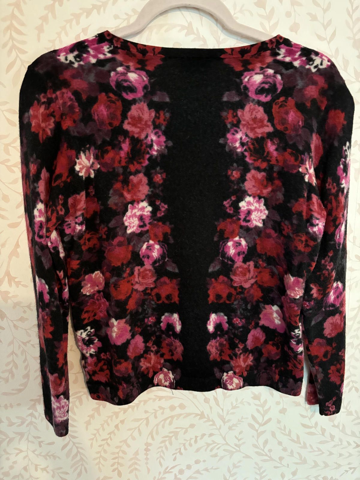 Designer 100% Merino Wool Talbots Women's Floral Cardigan Size L / US 10 / IT 46 - 5 Thumbnail