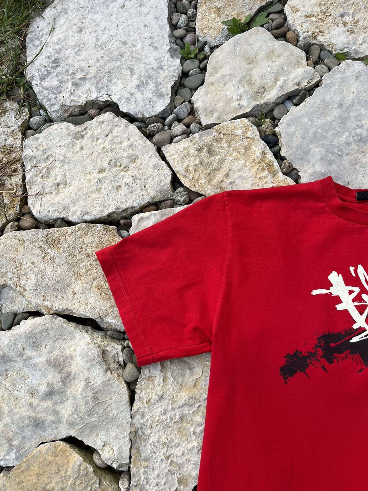 Billabong × Vintage Vintage billabong y2k tee graffiti spray logo t-shirt baggy Size US M / EU 48-50 / 2 - 5 Thumbnail