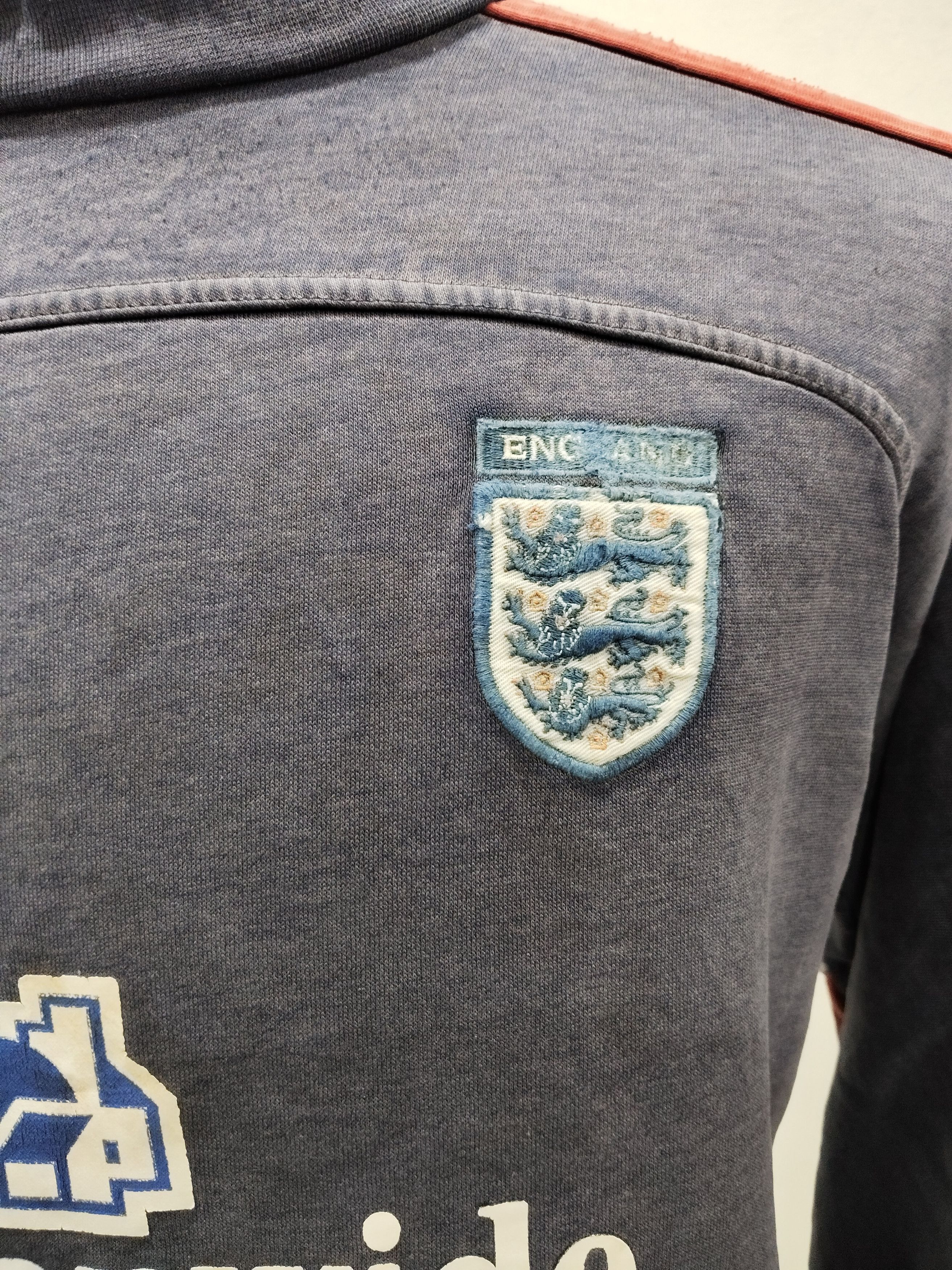 Umbro × Vintage Vintage Thrashed England Team Football Team Sweatshirt Size US L / EU 52-54 / 3 - 2 Thumbnail
