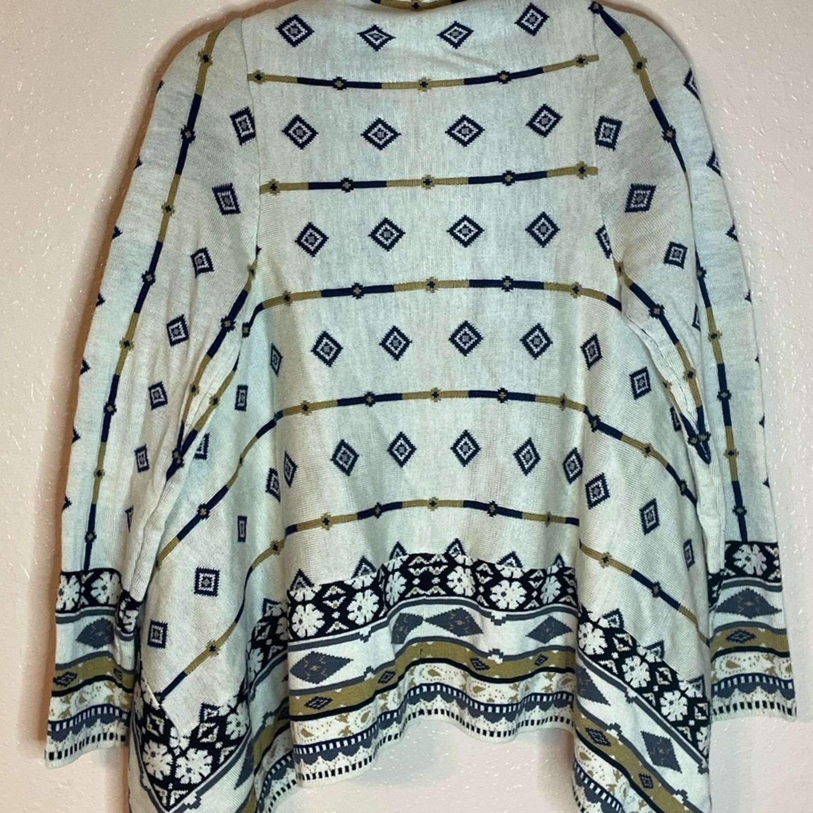 Other Like New Sweater Cardigan by Freeway Size S Size L / US 10 / IT 46 - 5 Thumbnail