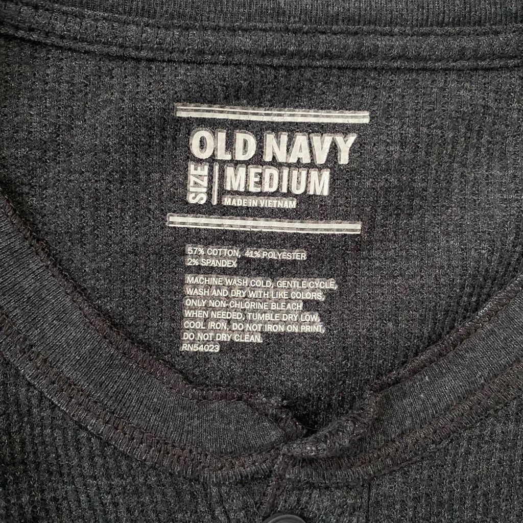 Old Navy Old Navy men M cotton blend 3 button textured thermal longsl Size US M / EU 48-50 / 2 - 5 Thumbnail