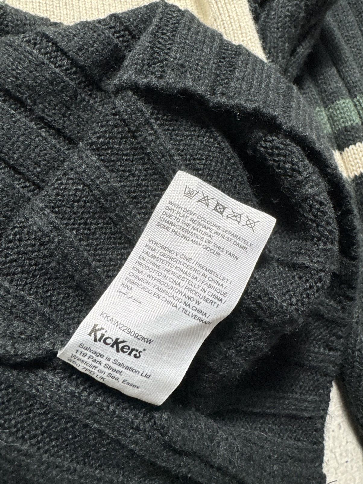 Kickers Kickers Vintage 90’s Knitted Sweater Big Logo Size L Size US L / EU 52-54 / 3 - 7 Thumbnail
