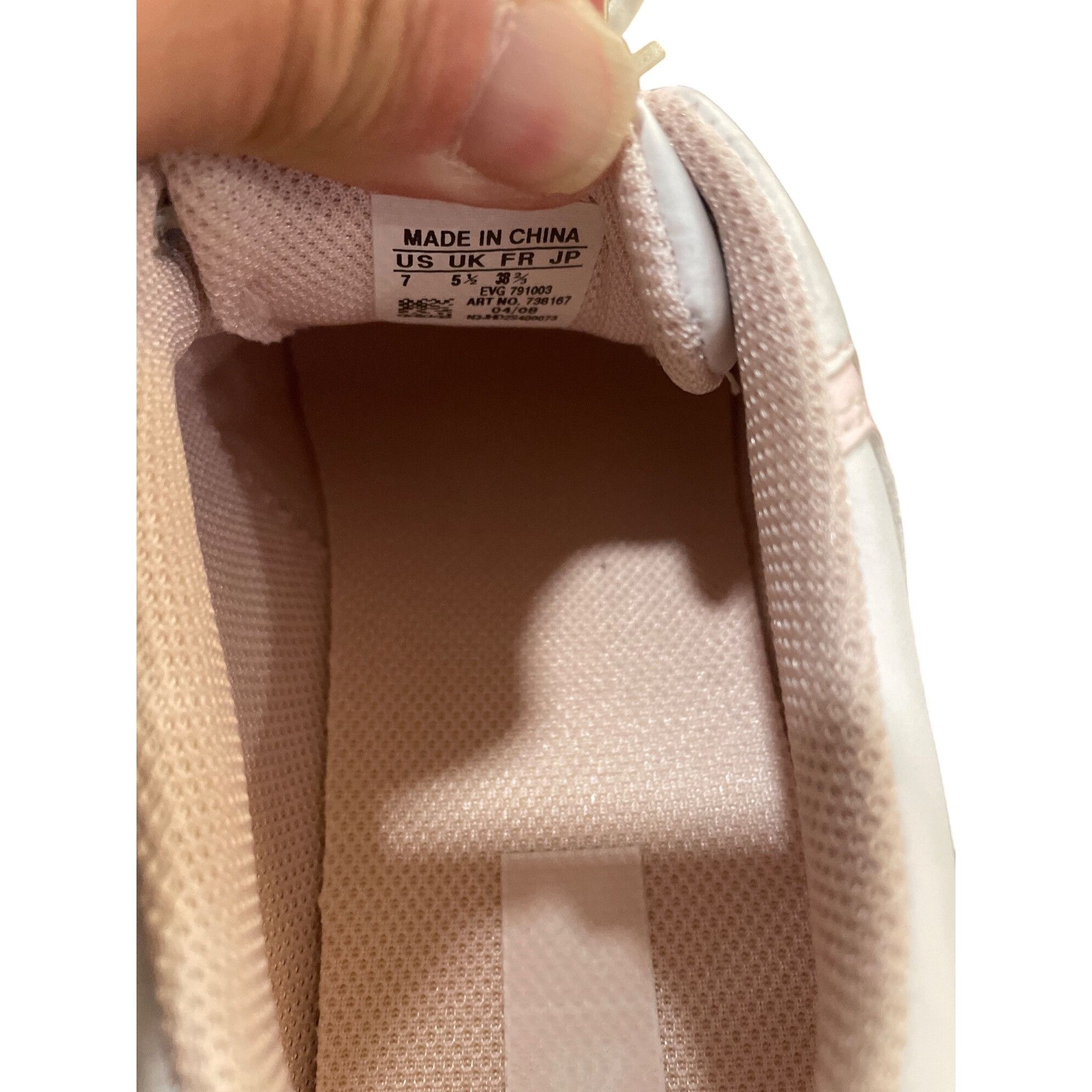 Adidas Adidas 738167 Traxion 2 Wms soft white pink golf shoes sneak Size US 7 / IT 37 - 8 Thumbnail