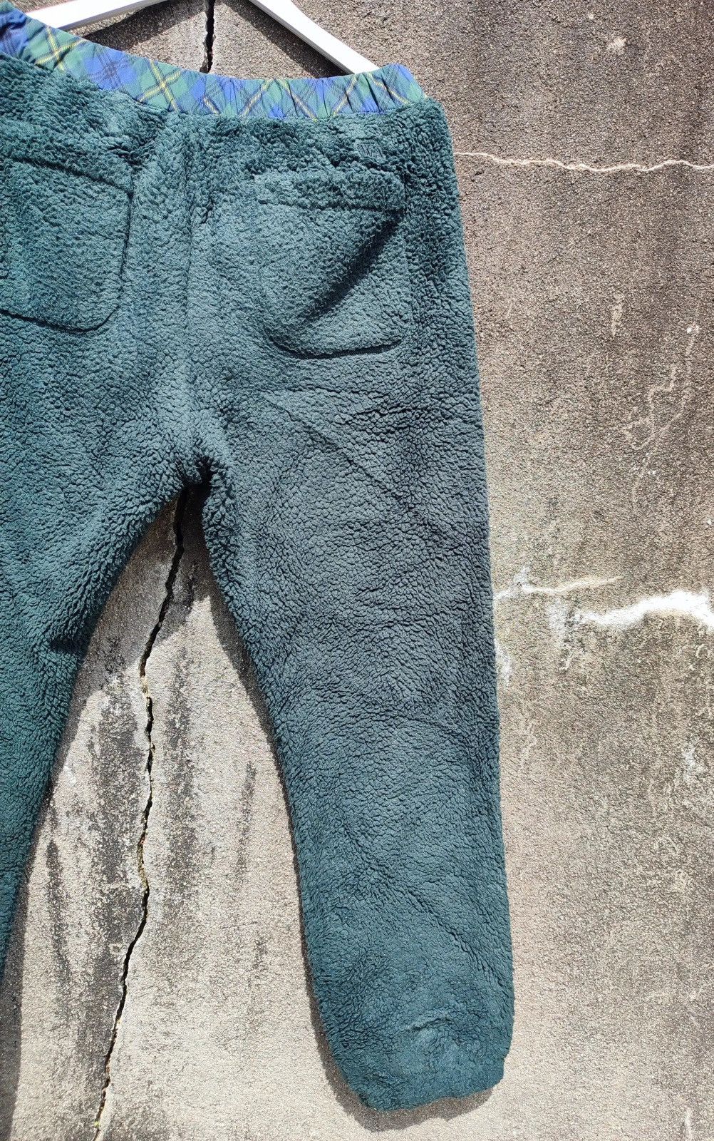Designer × JW Anderson × Uniqlo JW Anderson x Uniqlo Fleece Track Pants – Forest Green (L) Size US 33 - 10 Thumbnail