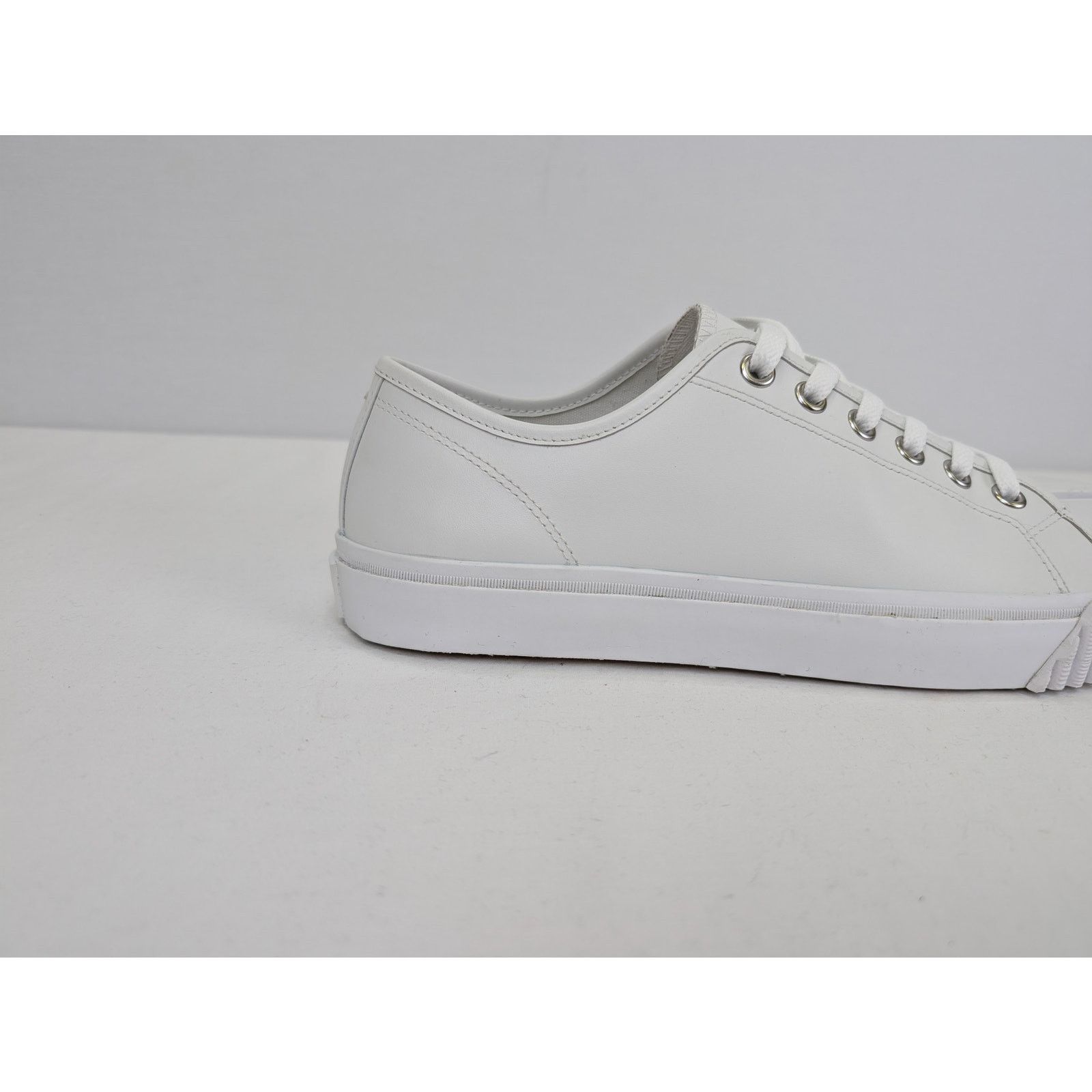 Maison Margiela o1rshd1 Tabi Low Top Sneakers in White Size US 9.5 / EU 42-43 - 5 Thumbnail