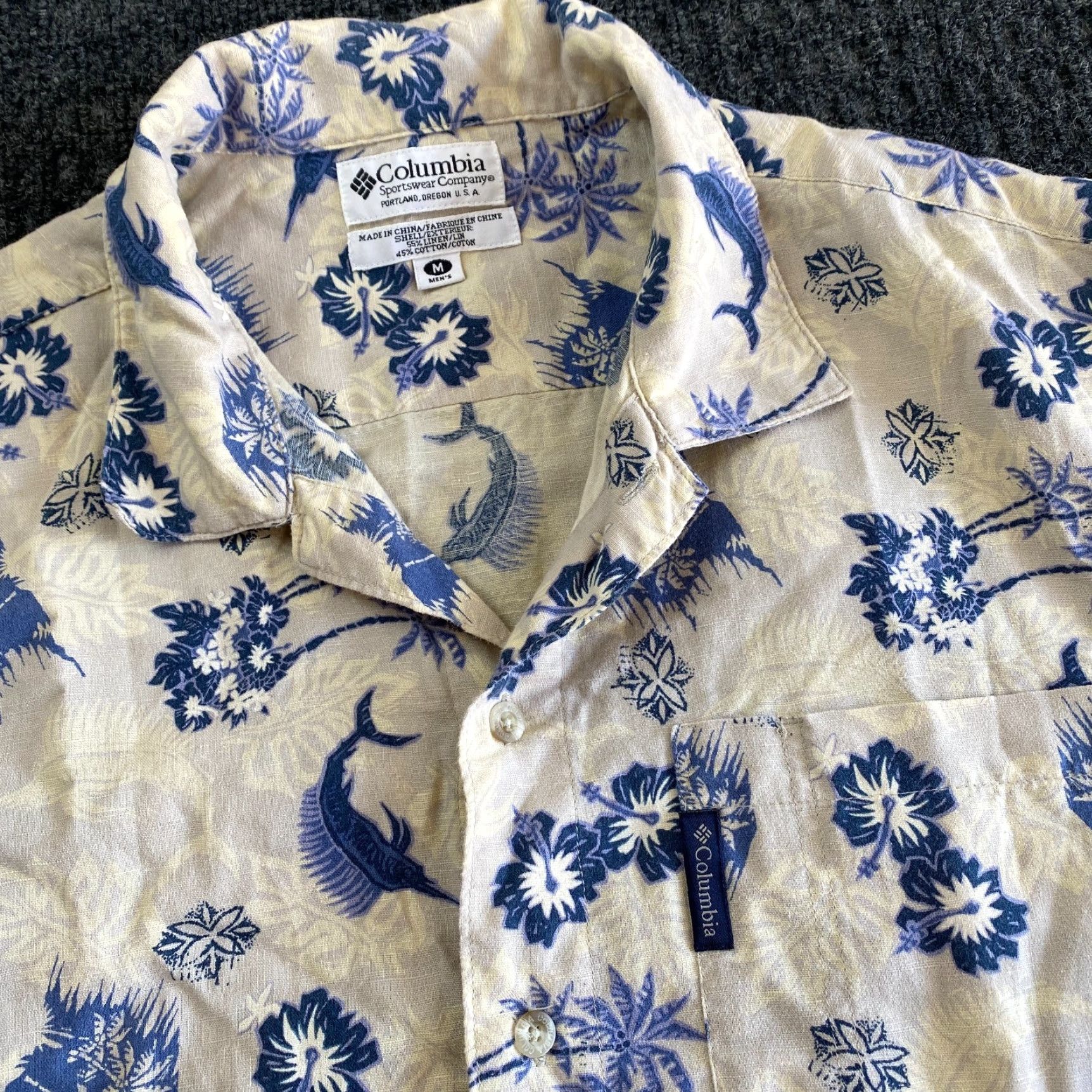 Vintage VINTAGE Columbia Button-Up Shirt Mens M Short Sleeve Floral Fish Blue Hawaiian Casual Size US M / EU 48-50 / 2 - 2 Thumbnail