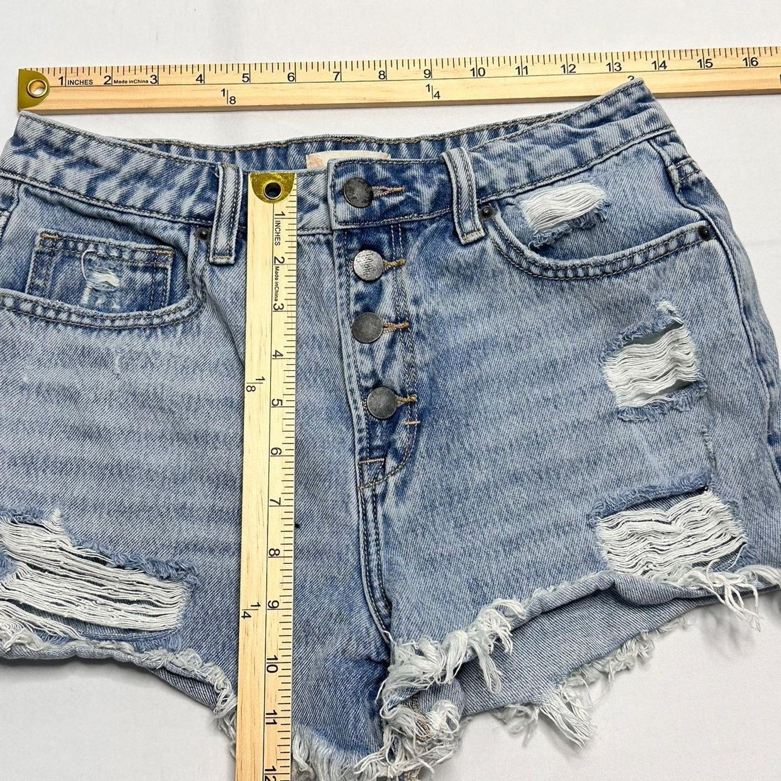 & Other Stories Altard State Size 26 Denim Shorts Size 26" / US 2 / IT 38 - 3 Thumbnail