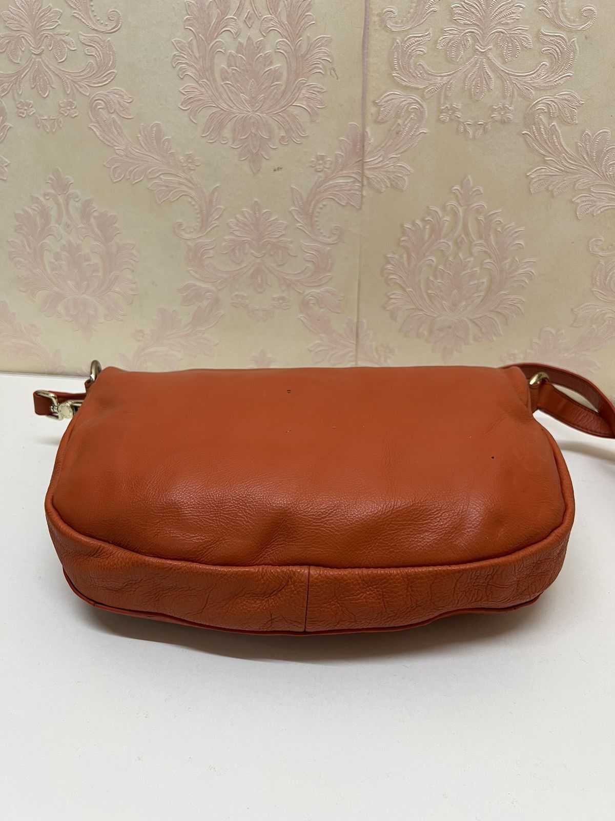 Furla × Genuine Leather Vintage Furla Sling Bag Size ONE SIZE - 8 Thumbnail