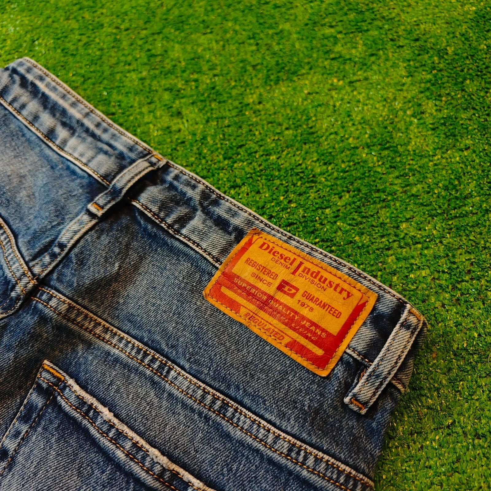 Diesel Diesel Jeans Womens 25 Blue straight zip fly high rise Size 25" / US 0 / IT 36 - 6 Thumbnail