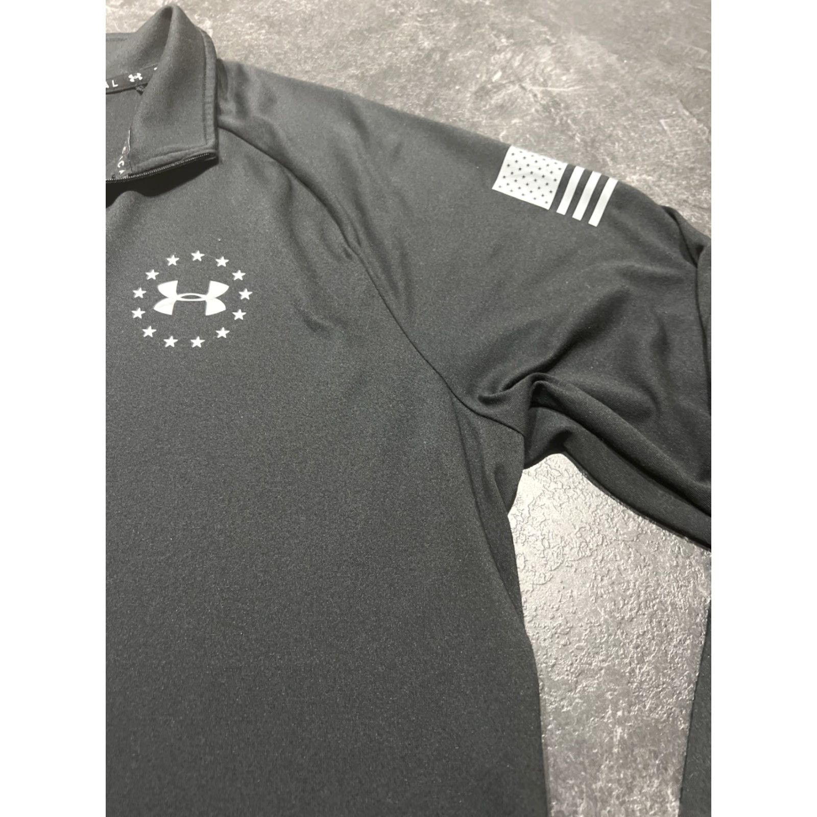 Under Armour Under Armour HeatGear Quarter Zip Athletic Shirt L Men Black Long Sleeve Activewear Mens Size US L / EU 52-54 / 3 - 2 Thumbnail