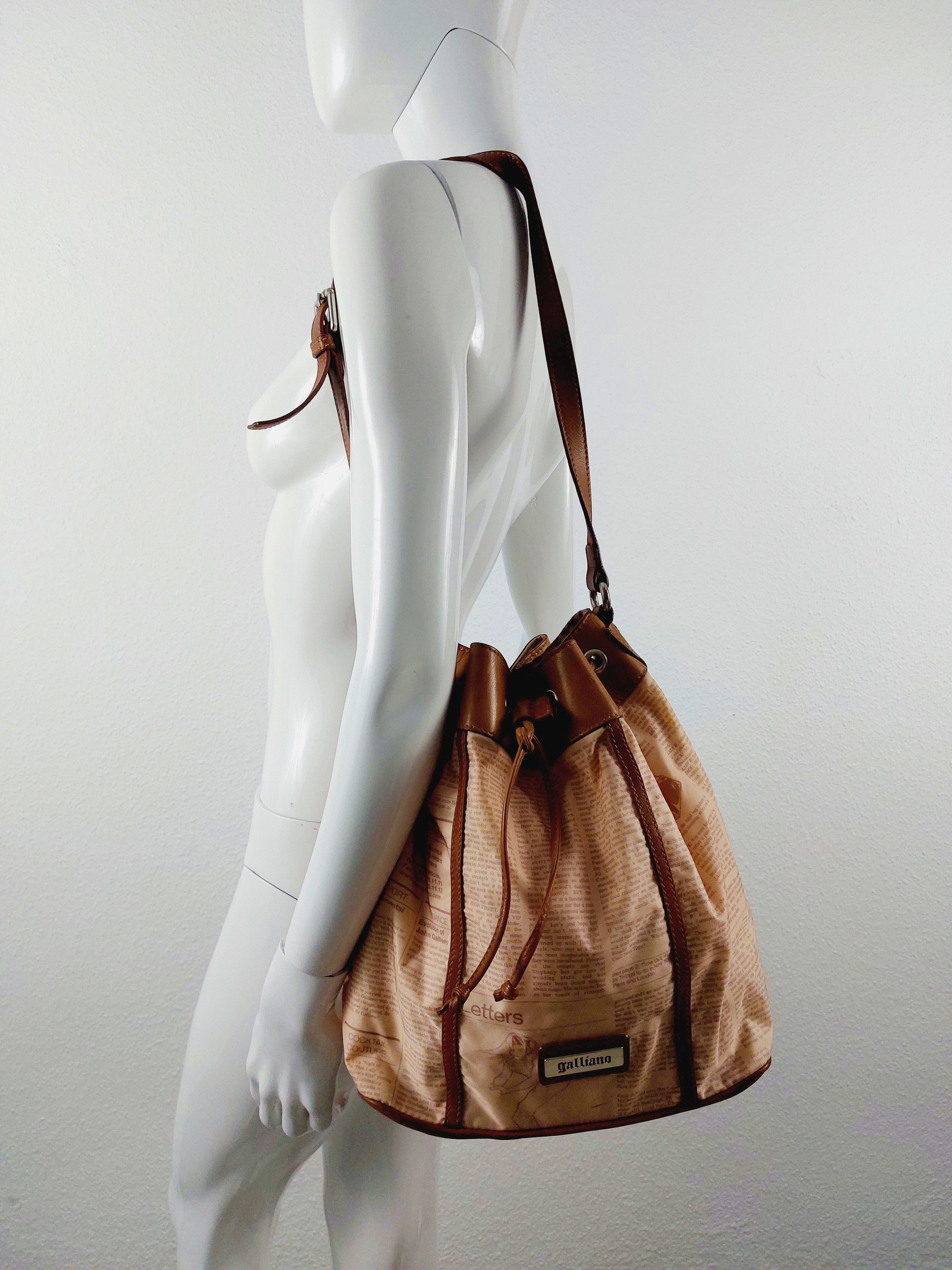 John Galliano John Galliano Newspaper Pink Gazette Shoulder Handbag Bag Size ONE SIZE - 3 Thumbnail