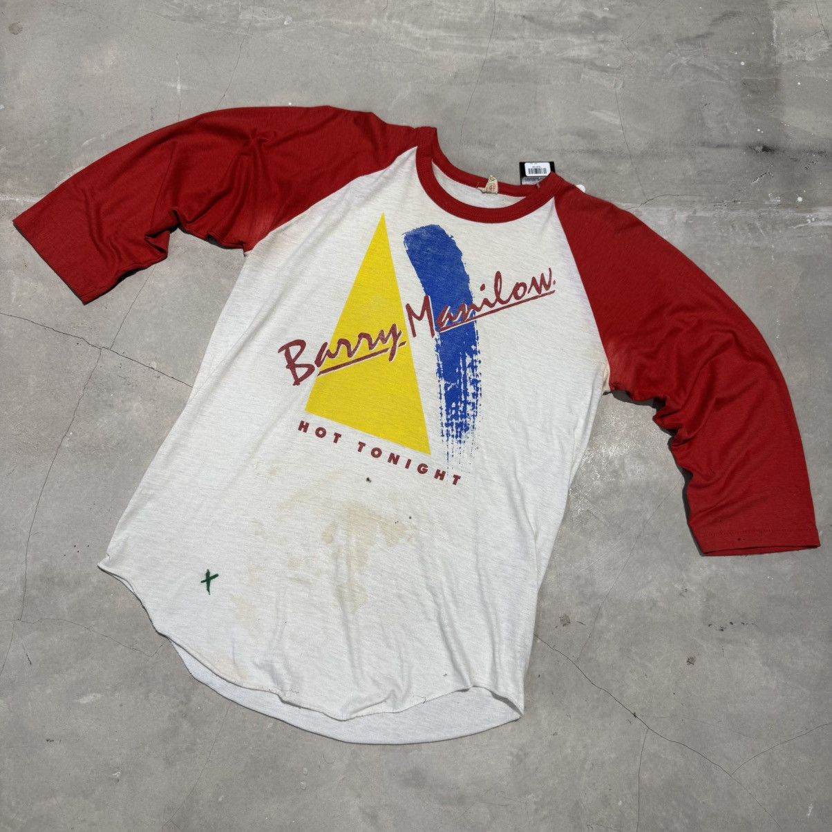 Other Vintage Barry Manilow 1983 Hot Tonight Tour Raglan T Shirt Size US M / EU 48-50 / 2 - 1 Thumbnail