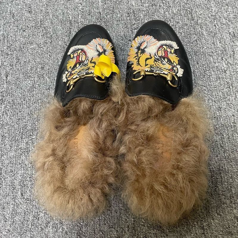 Gucci Gucci Black Tiger Embroidered Fur Slides Size US 6.5 / EU 39-40 - 3 Thumbnail