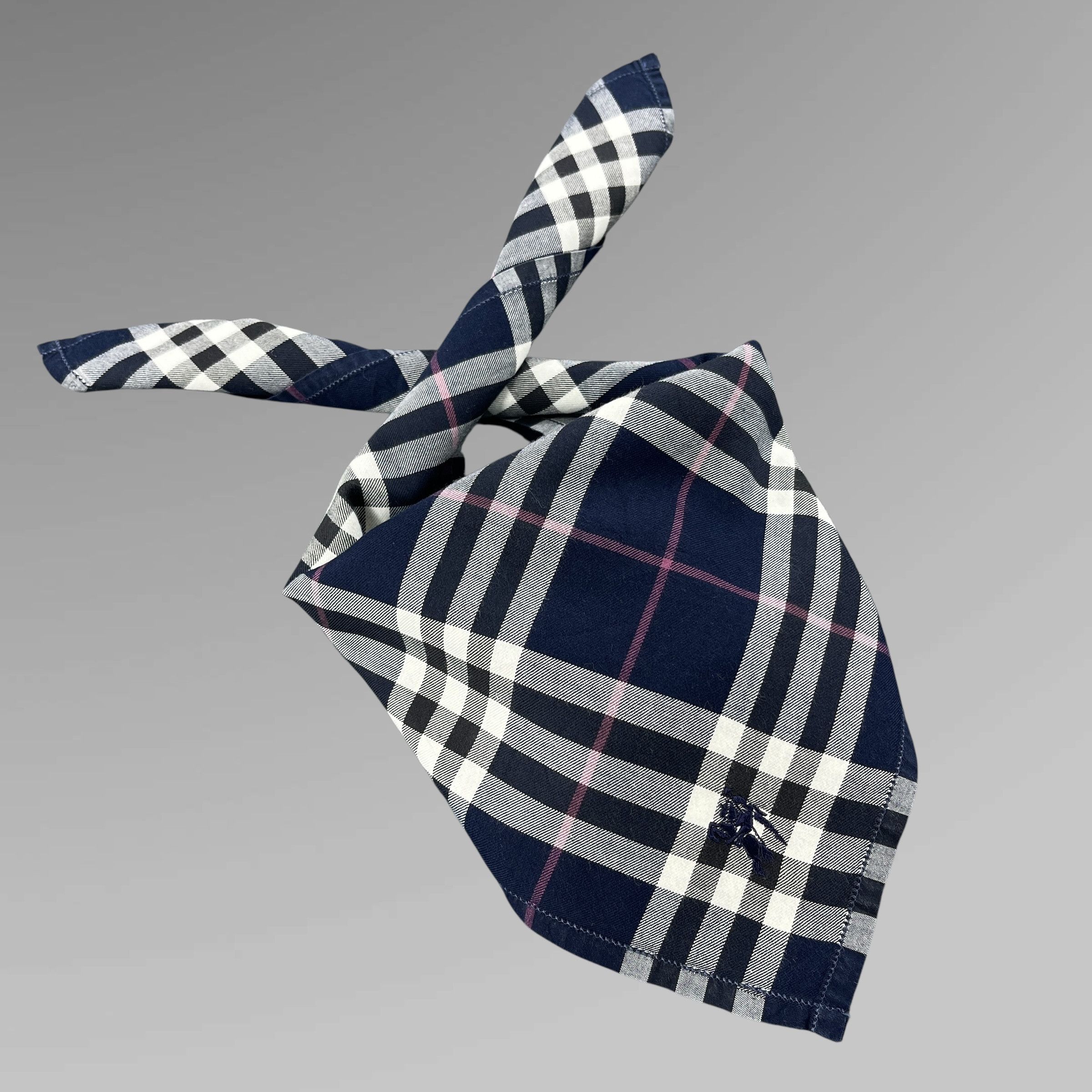 Burberry Vintage Burberry Handkerchief / Bandana / Neckerchief B427 Size ONE SIZE - 1 Thumbnail