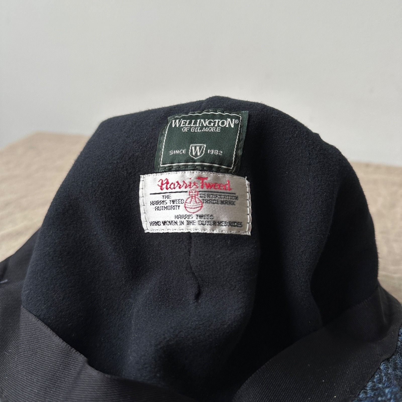 Harris Tweed Wellington Harris Tweed UK Herringbone Wool Flat Hat 9656AC Size ONE SIZE - 6 Thumbnail