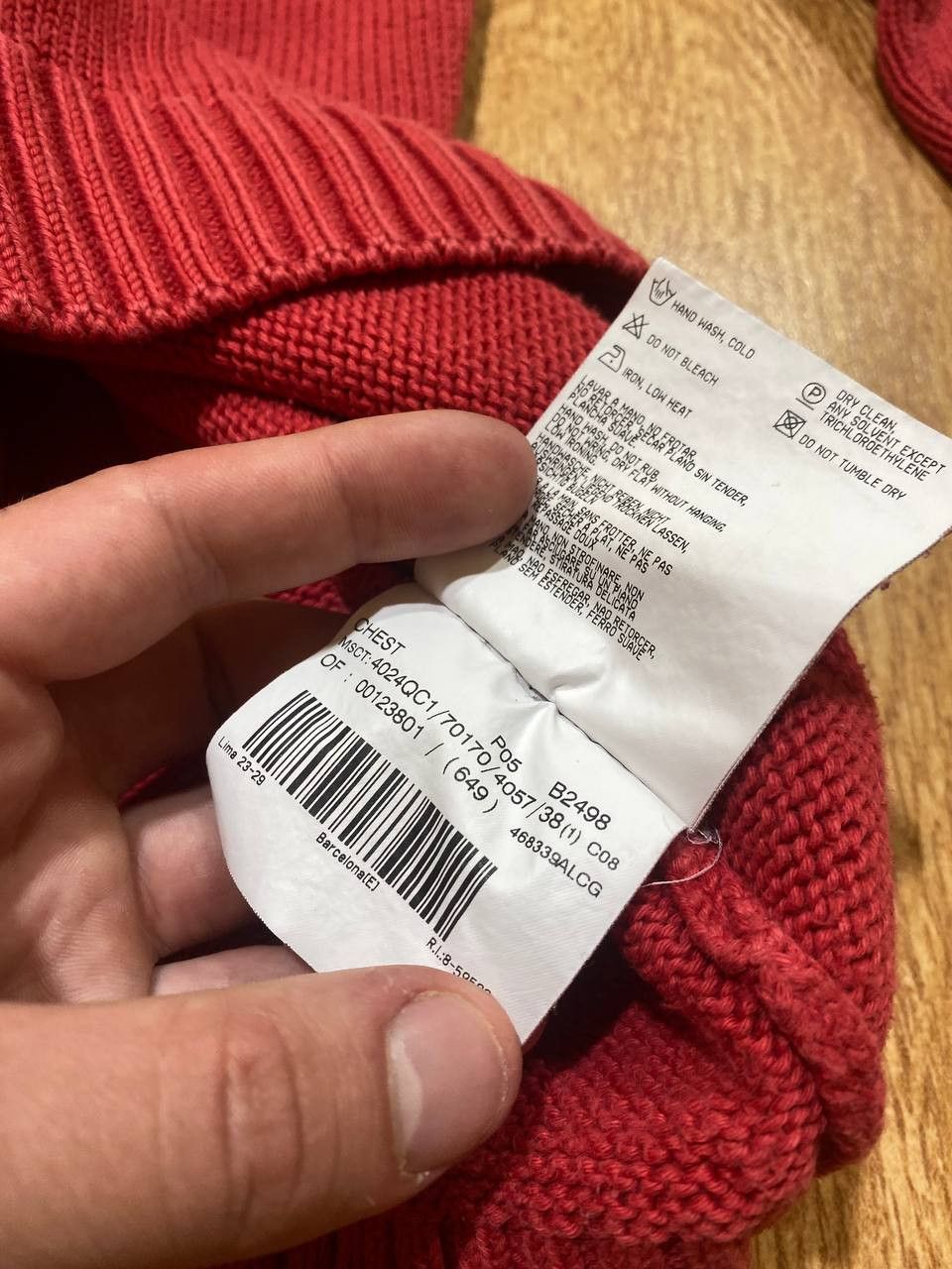 Burberry Burberry Sweater Women's V-Neck Luxury Size XS / US 0-2 / IT 36-38 - 3 Thumbnail