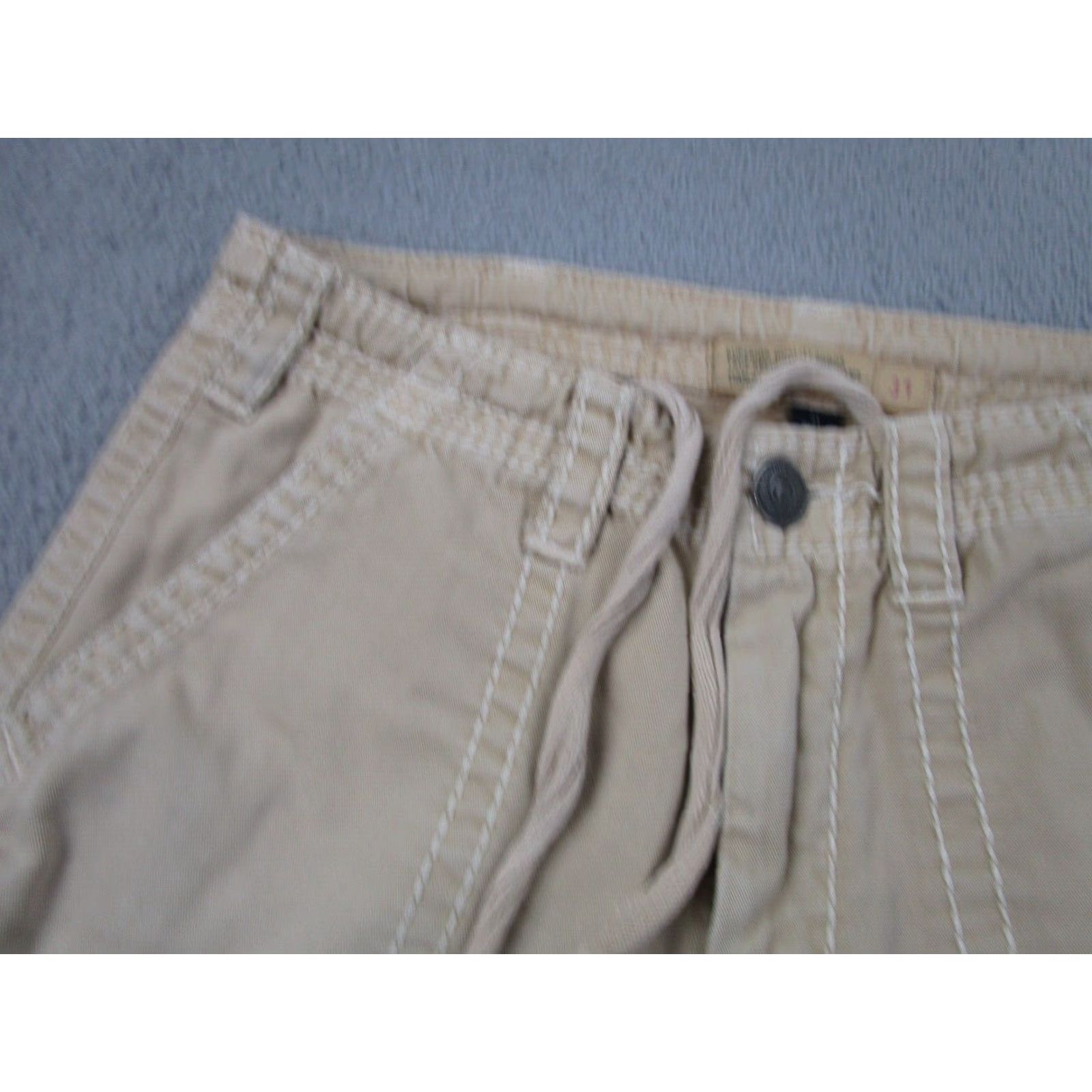 True Religion VINTAGE True Religion Cargo Shorts Mens 31 Beige Cotton Flat Front Pockets Cargo 12in Inseam Mens Size US 31 - 4 Thumbnail