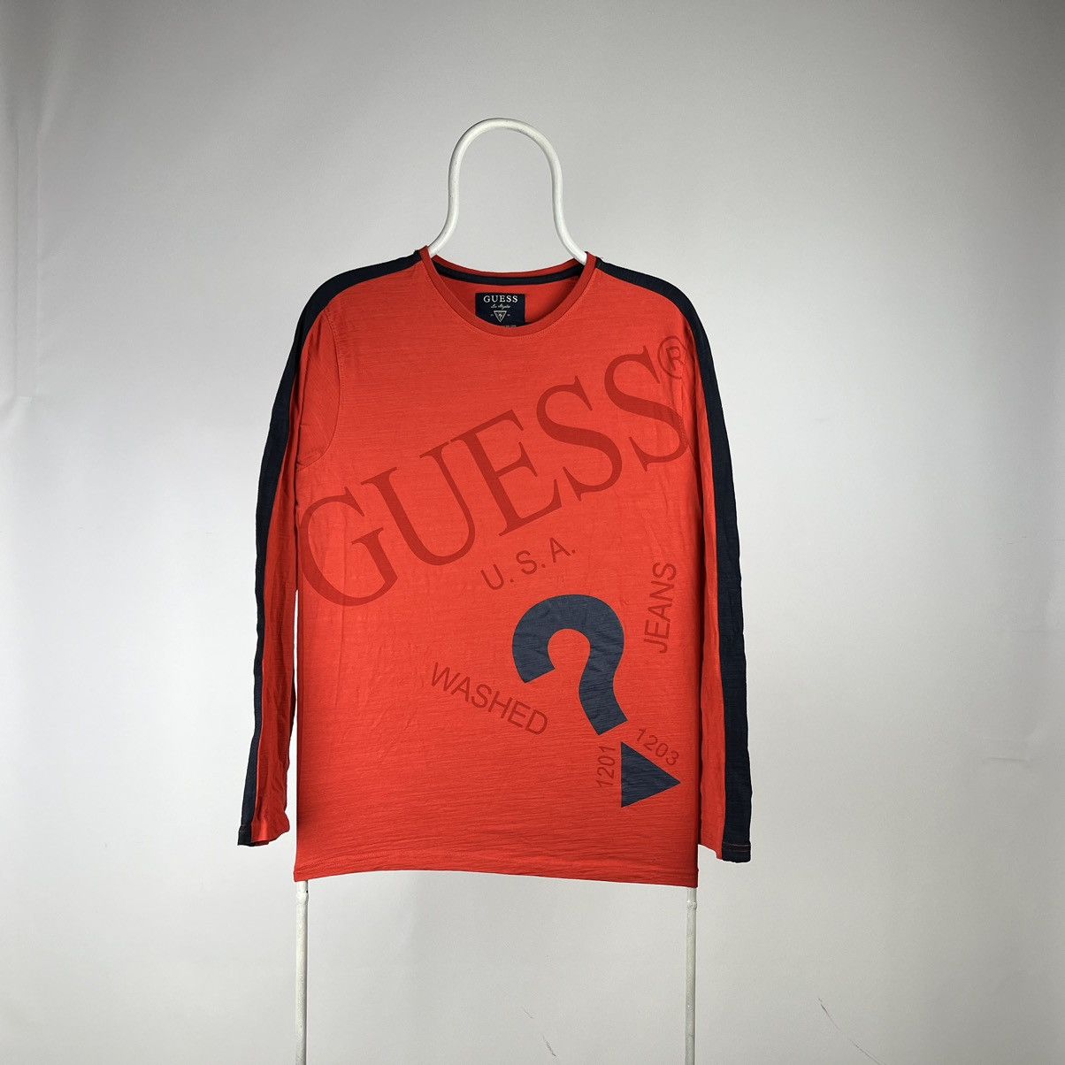 Guess Guess long sleeve logo size Large Size US L / EU 52-54 / 3 - 1 Thumbnail