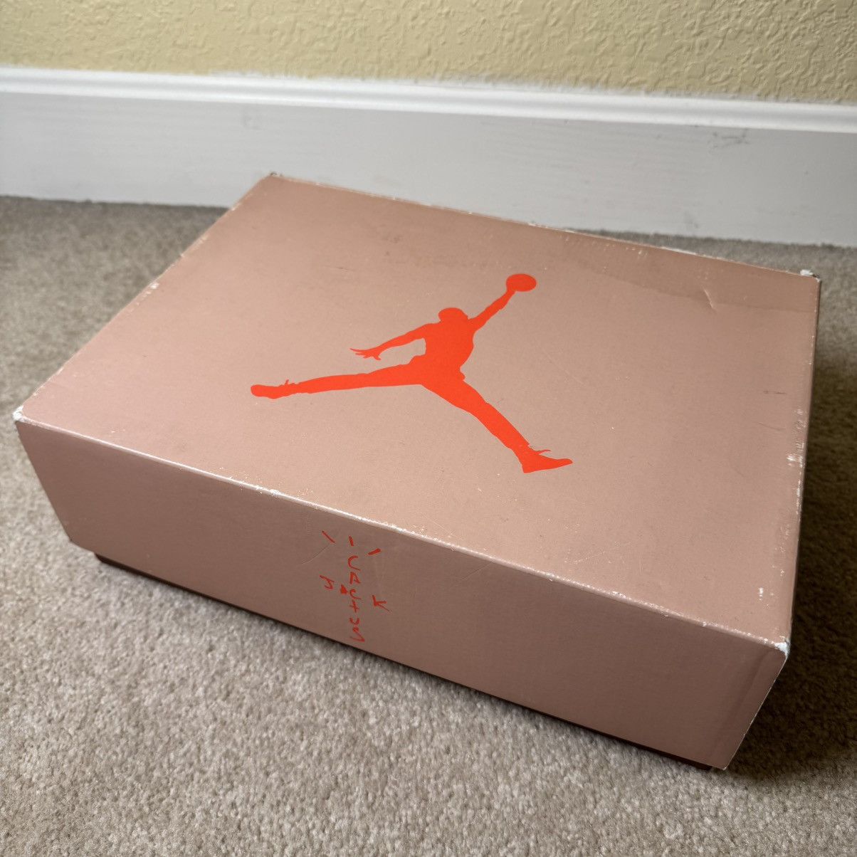Jordan Brand × Travis Scott Jordan 6 Retro x Travis Scott British Khaki Size US 10 / EU 43 - 10 Thumbnail